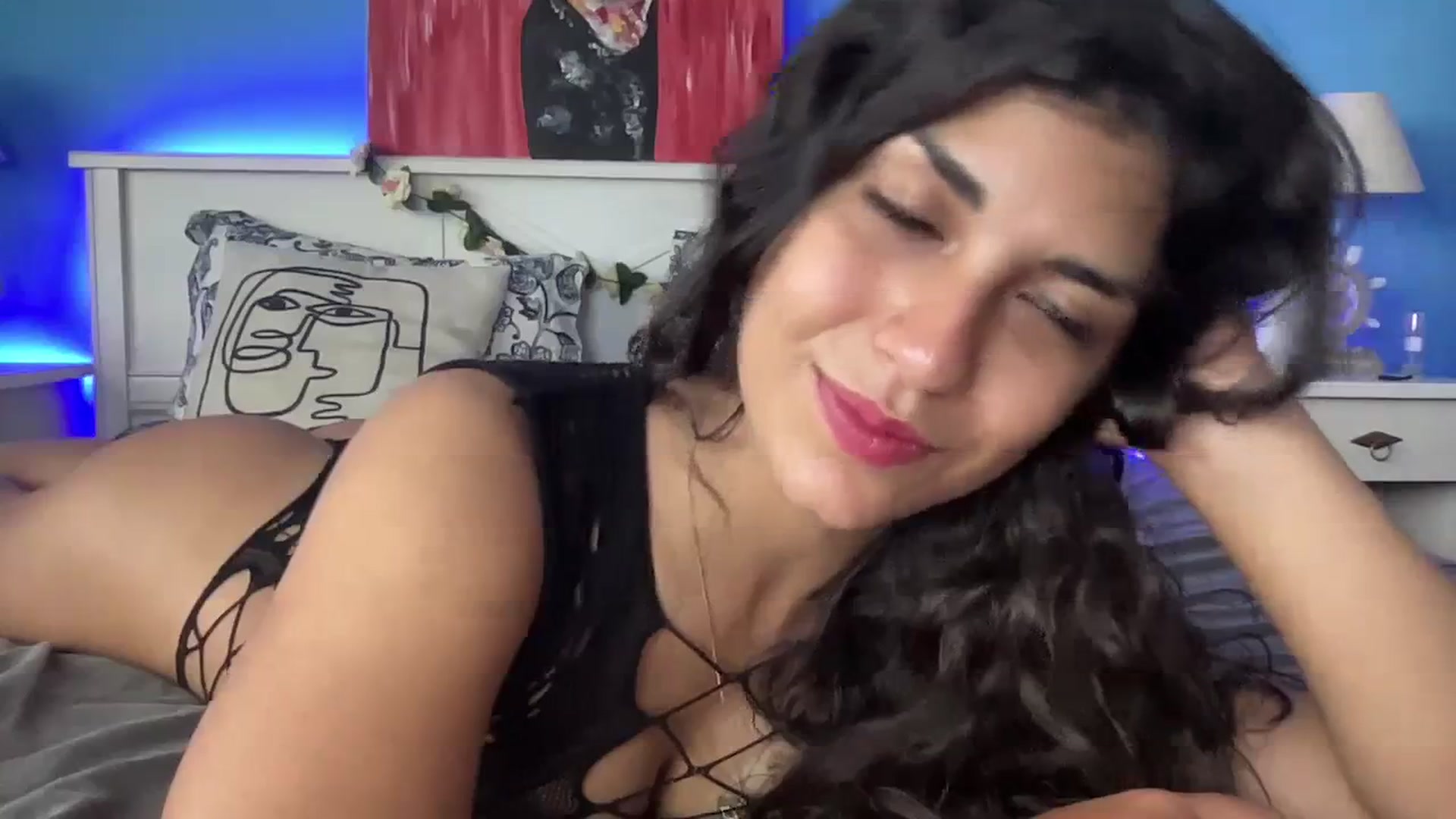 Gallery image thumbnail from MissArmenia's myfreecams stream on, 10/03/2023, 12:05 image 8 of 20