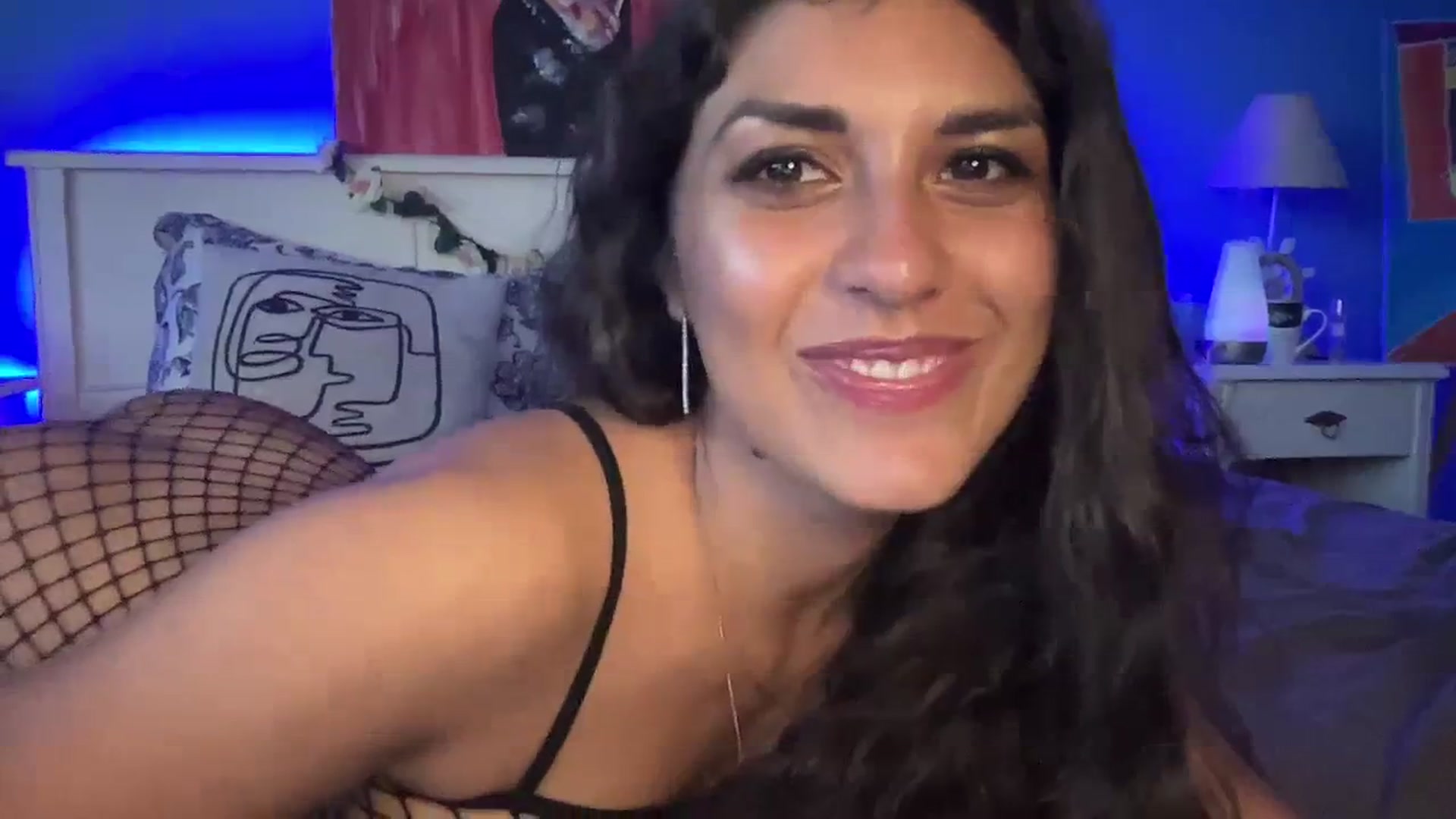 Gallery image thumbnail from MissArmenia's myfreecams stream on, 10/03/2023, 15:48 image 5 of 20