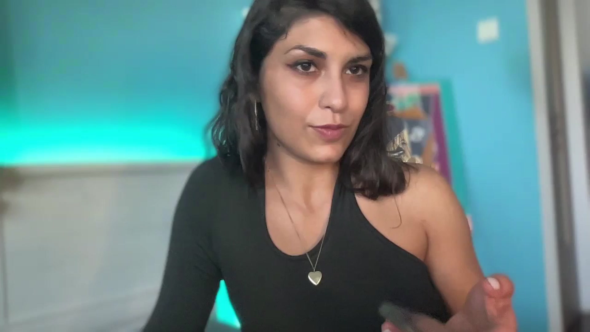 Gallery image thumbnail from MissArmenia's myfreecams stream on, 10/04/2023, 11:34 image 9 of 20