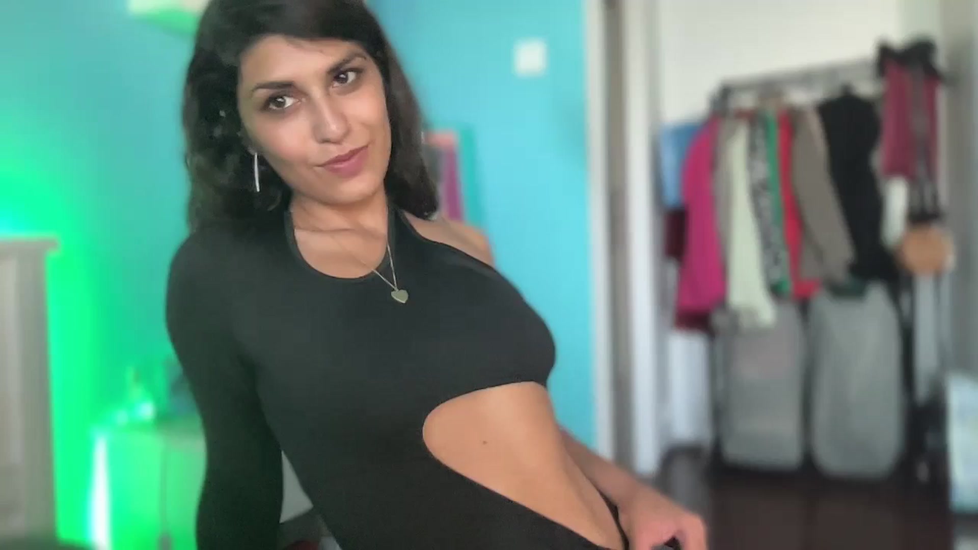 Gallery image thumbnail from MissArmenia's myfreecams stream on, 10/04/2023, 11:34 image 7 of 20