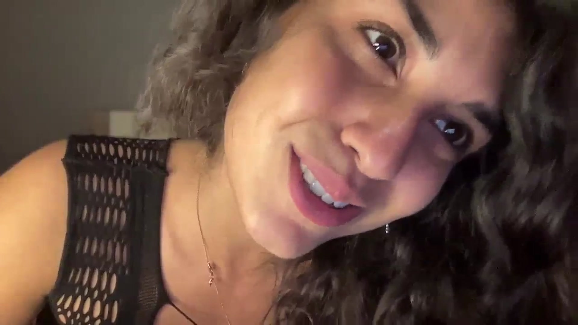 Gallery image thumbnail from MissArmenia's myfreecams stream on, 10/04/2023, 20:11 image 8 of 20