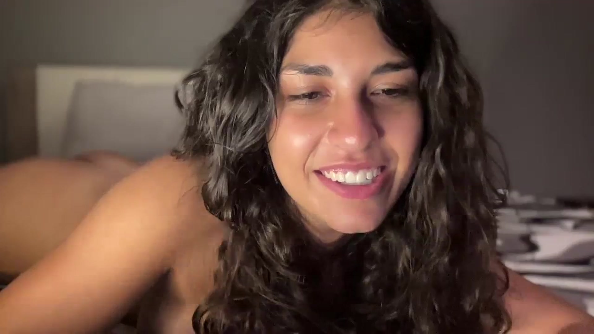 Gallery image thumbnail from MissArmenia's myfreecams stream on, 10/05/2023, 24:20 image 14 of 20
