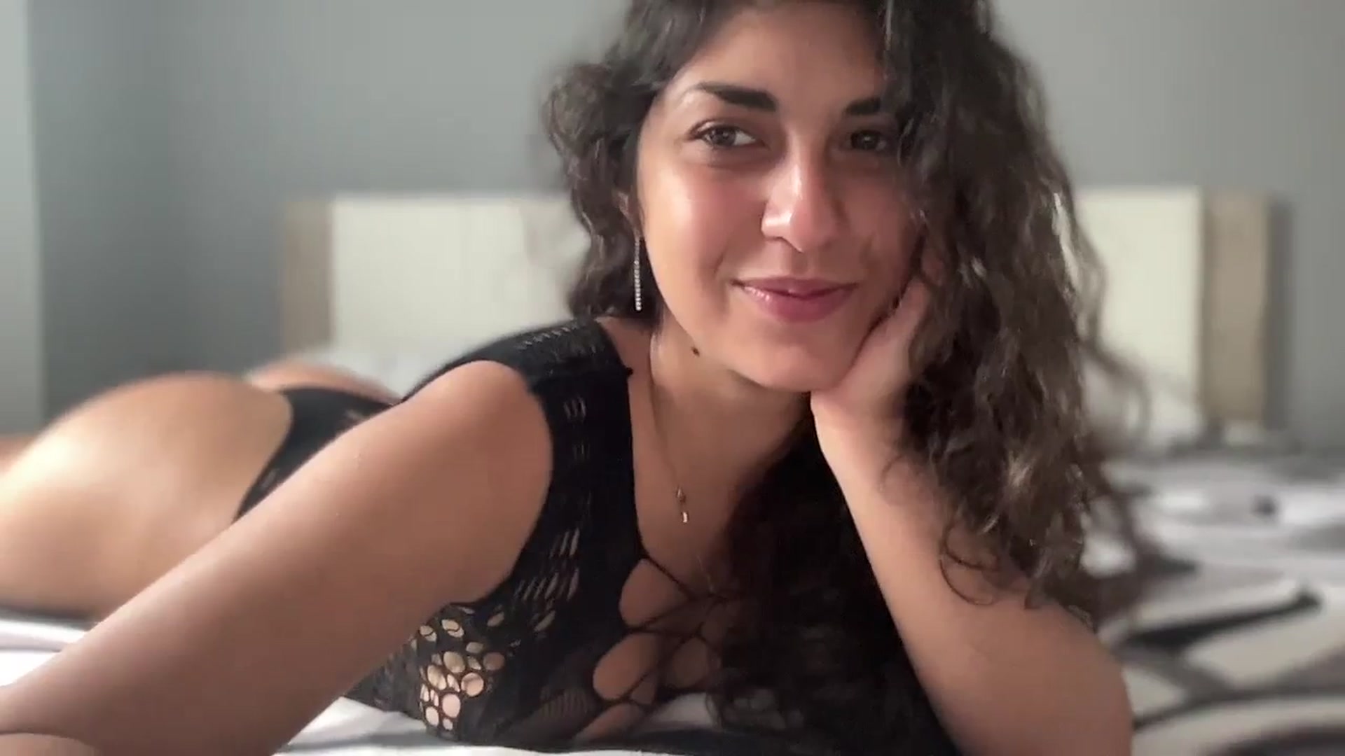 Gallery image thumbnail from MissArmenia's myfreecams stream on, 10/07/2023, 10:00 image 4 of 20