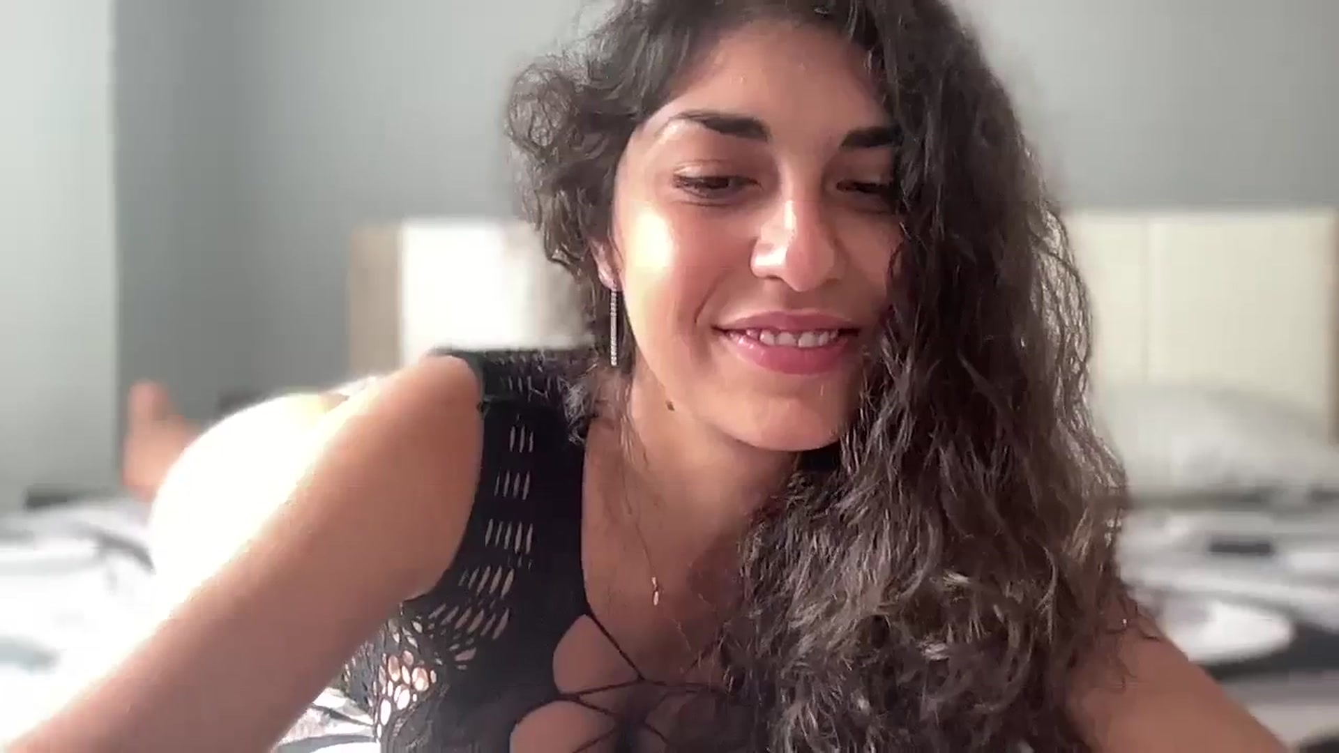 Gallery image thumbnail from MissArmenia's myfreecams stream on, 10/07/2023, 10:00 image 19 of 20