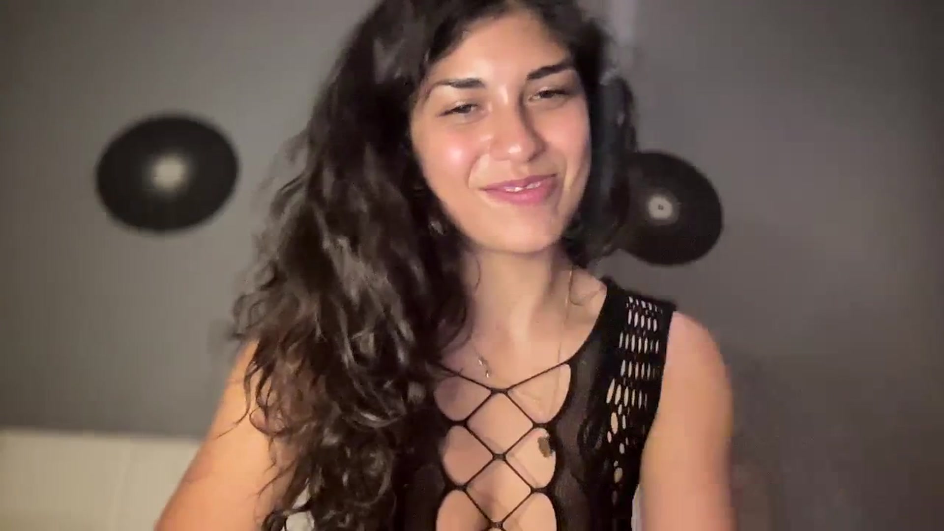 Gallery image thumbnail from MissArmenia's myfreecams stream on, 10/07/2023, 22:09 image 13 of 20