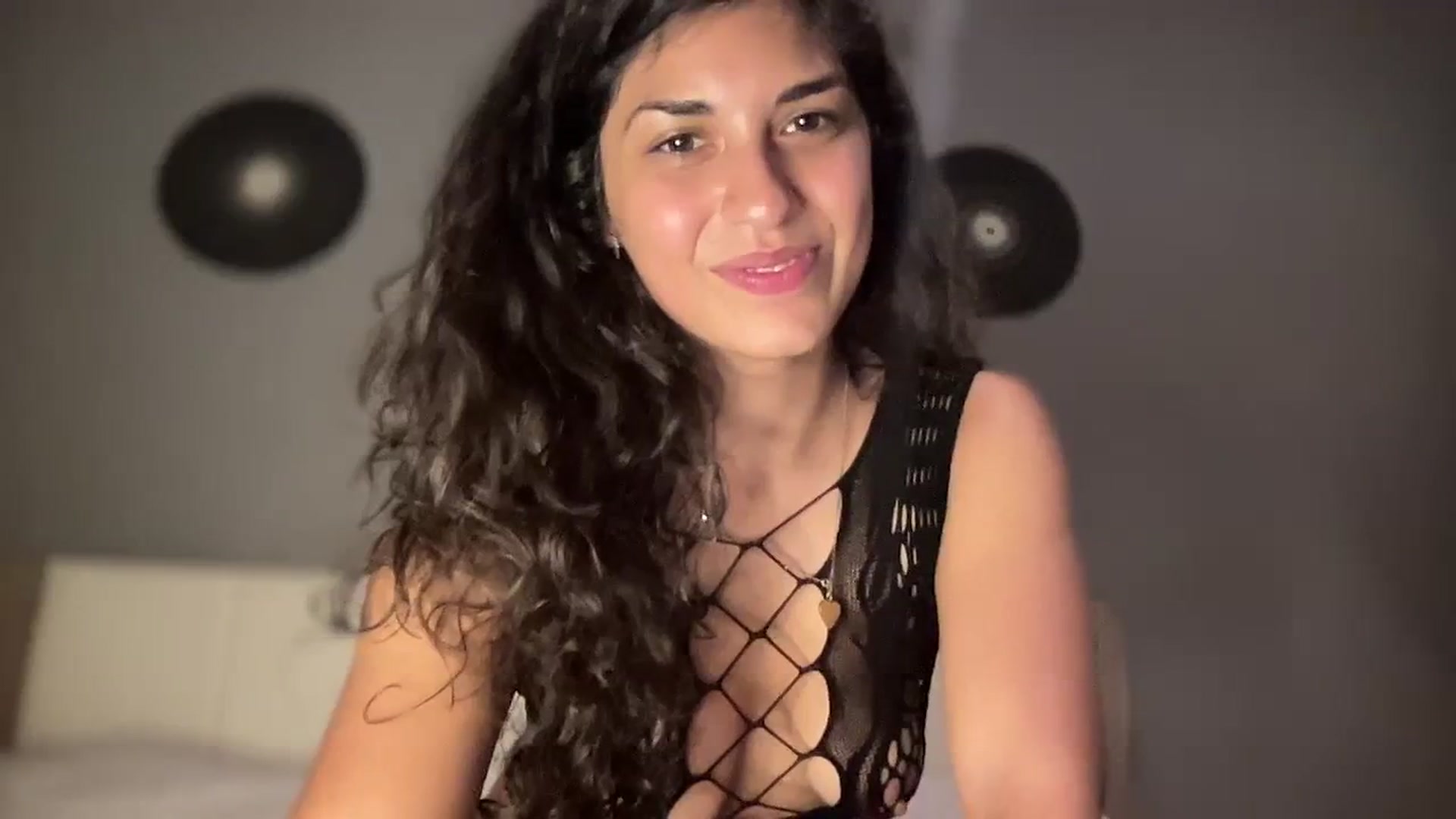 Gallery image thumbnail from MissArmenia's myfreecams stream on, 10/07/2023, 22:09 image 2 of 20