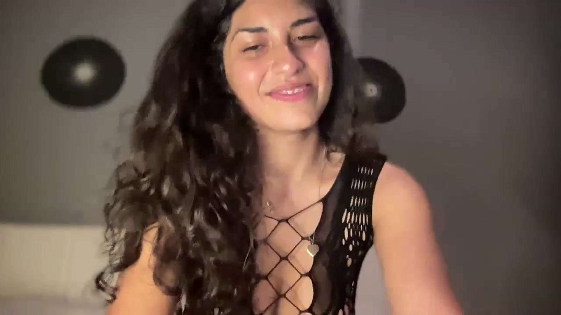 Gallery image thumbnail from MissArmenia's myfreecams stream on, 10/07/2023, 22:09 image 5 of 20