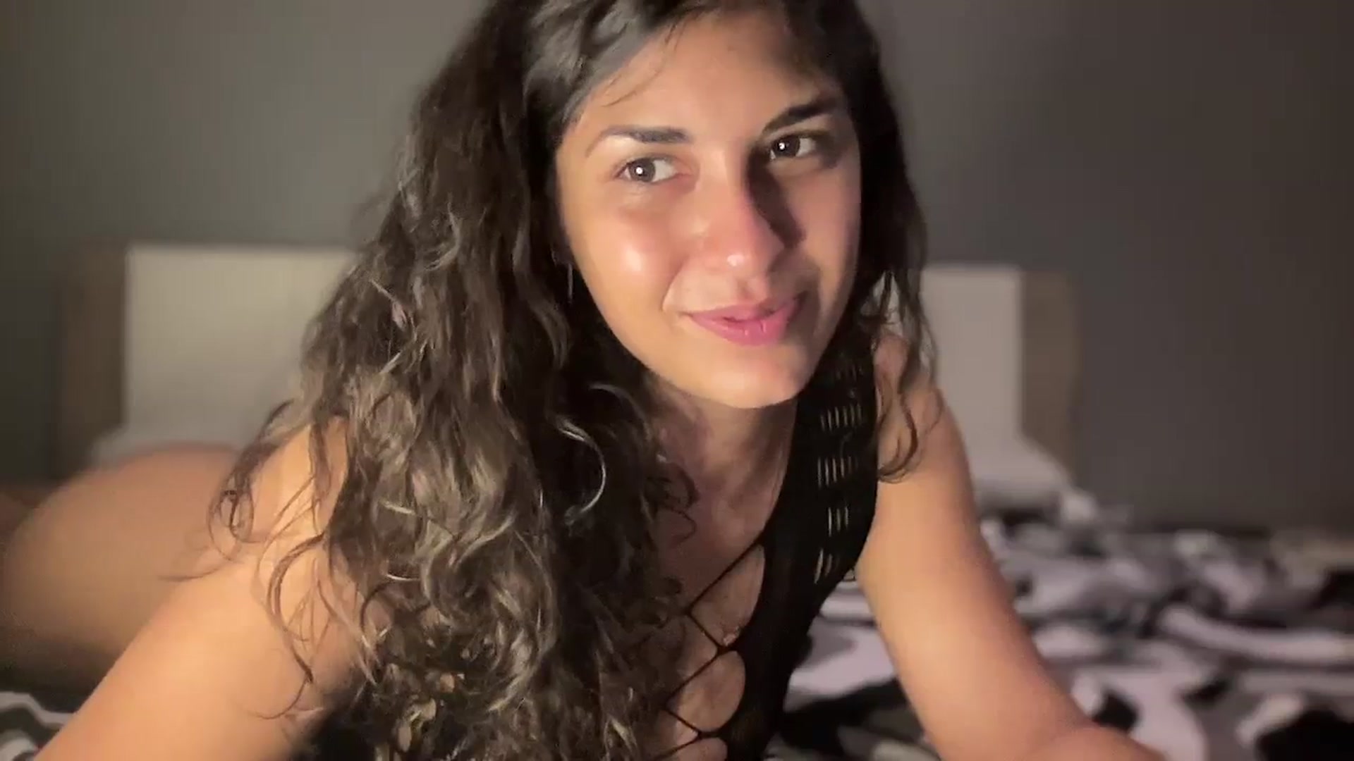 Gallery image thumbnail from MissArmenia's myfreecams stream on, 10/07/2023, 23:59 image 15 of 20