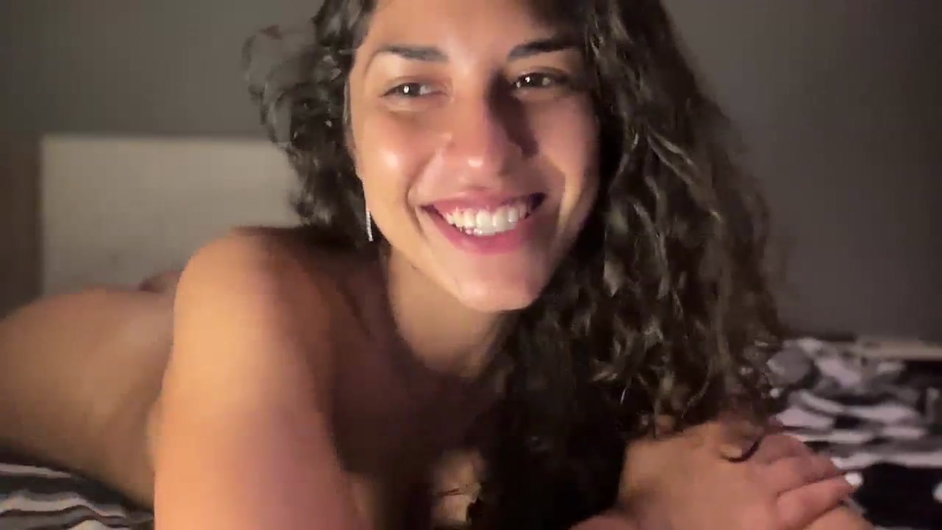 Gallery image thumbnail from MissArmenia's myfreecams stream on, 10/08/2023, 01:31 image 8 of 20