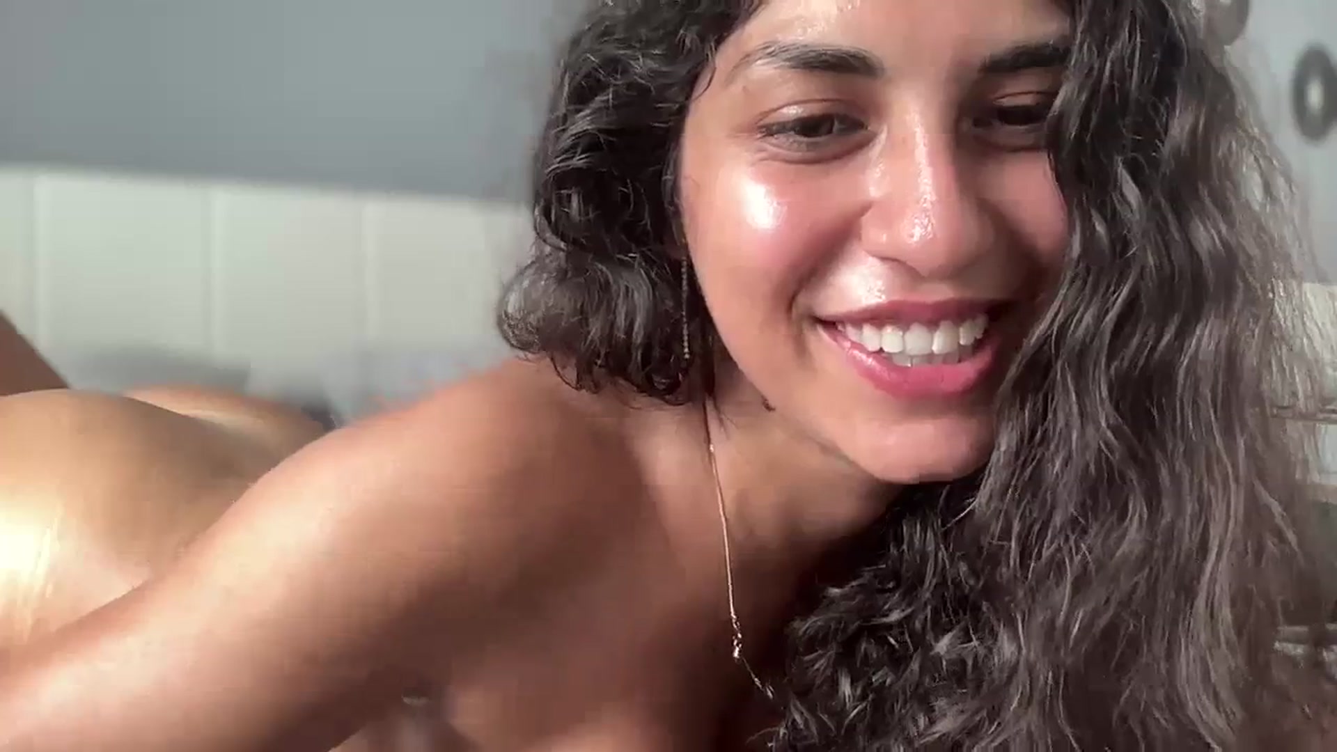 Gallery image thumbnail from MissArmenia's myfreecams stream on, 10/08/2023, 09:49 image 9 of 20