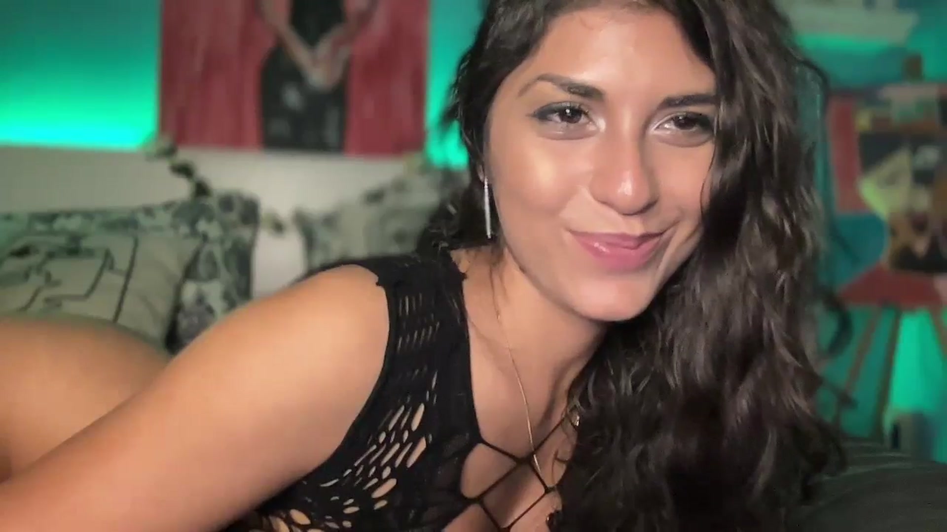 Gallery image thumbnail from MissArmenia's myfreecams stream on, 10/11/2023, 18:17 image 4 of 20