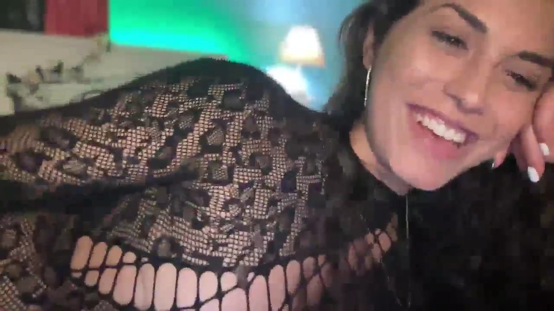 Gallery image thumbnail from MissArmenia's myfreecams stream on, 10/12/2023, 17:50 image 6 of 20