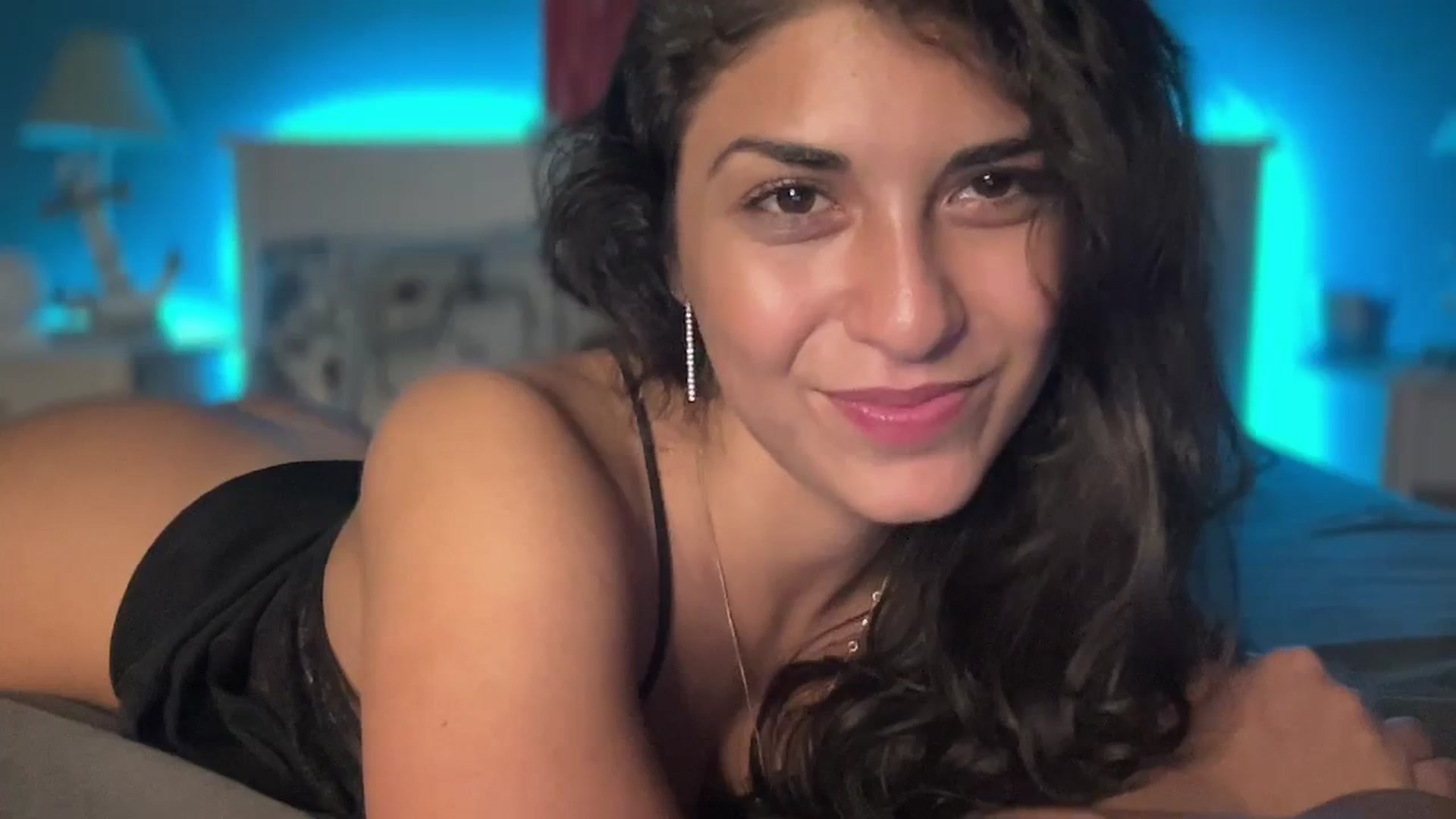 Gallery image thumbnail from MissArmenia's myfreecams stream on, 10/16/2023, 19:37 image 20 of 20