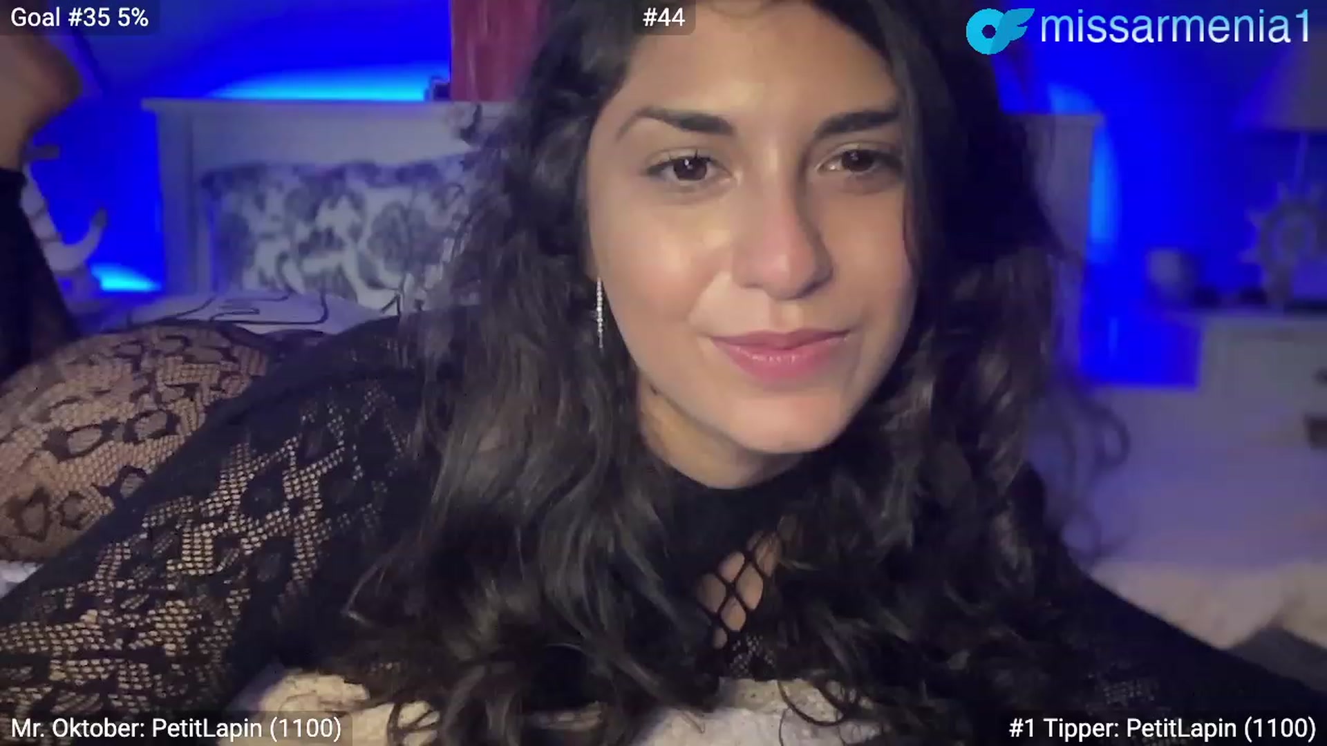 Gallery image thumbnail from MissArmenia's myfreecams stream on, 10/21/2023, 15:37 image 10 of 20
