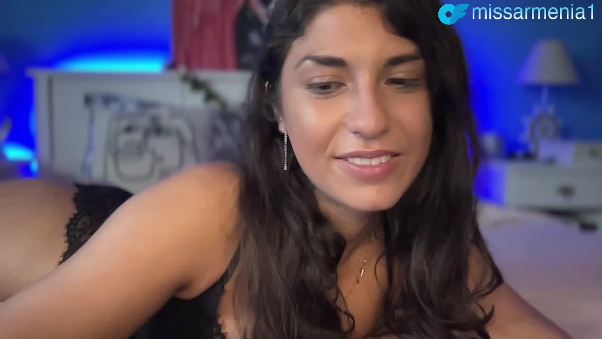 Gallery image thumbnail from MissArmenia's myfreecams stream on, 10/27/2023, 07:31 image 6 of 20