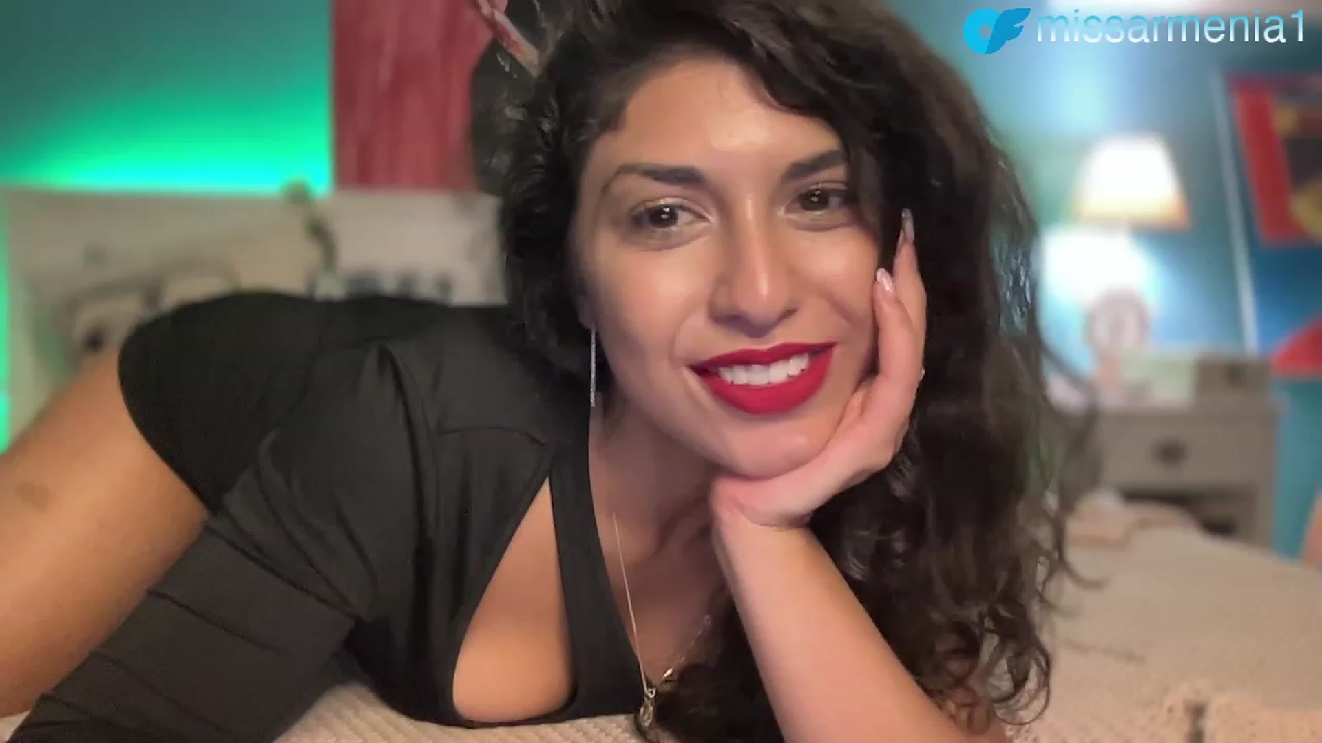 Gallery image thumbnail from MissArmenia's myfreecams stream on, 11/04/2023, 19:43 image 12 of 20