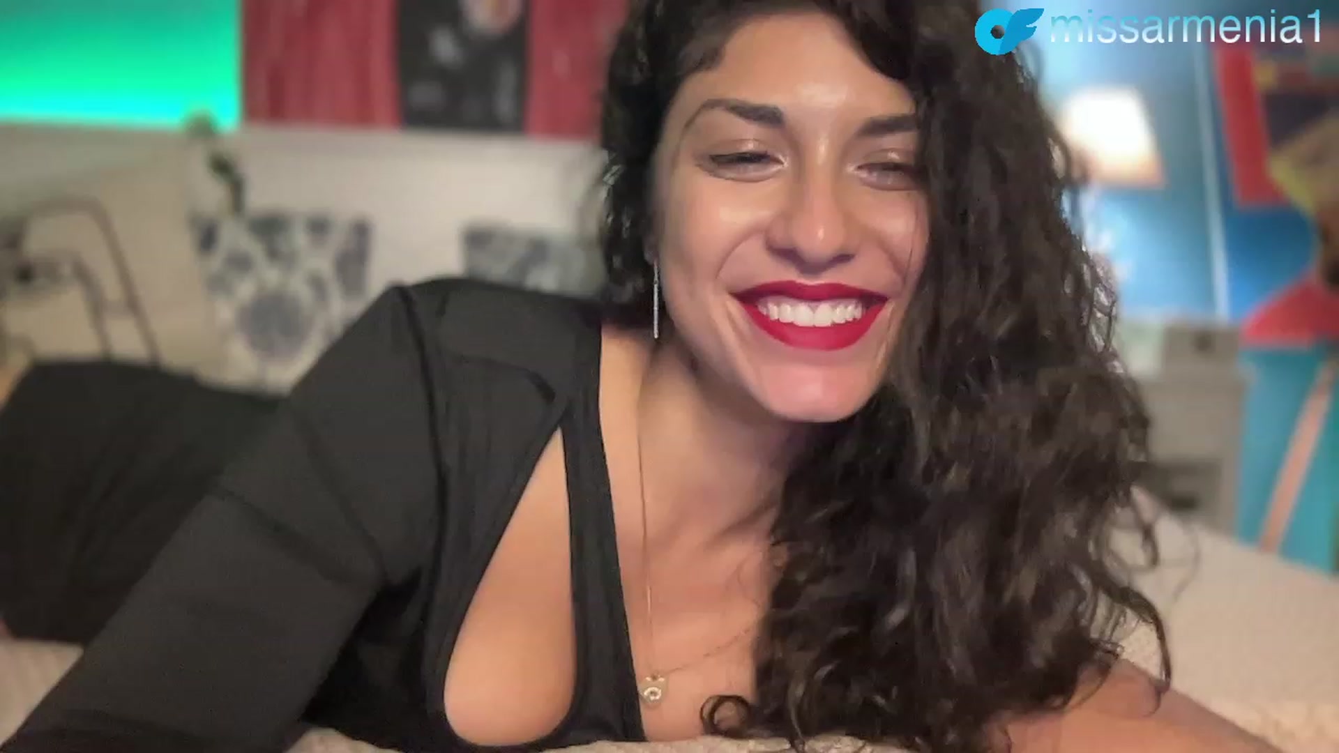 Gallery image thumbnail from MissArmenia's myfreecams stream on, 11/04/2023, 19:43 image 16 of 20