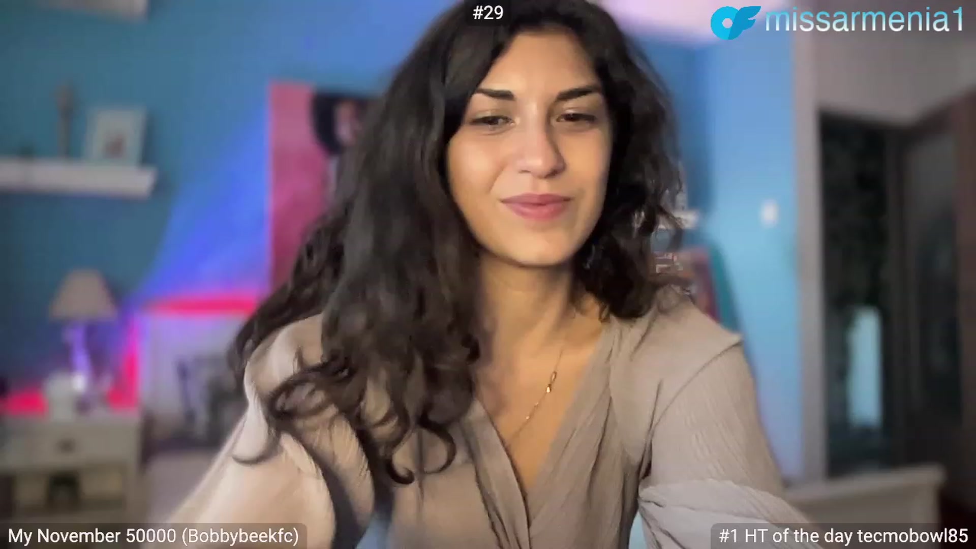 Gallery image thumbnail from MissArmenia's myfreecams stream on, 11/06/2023, 15:04 image 9 of 20