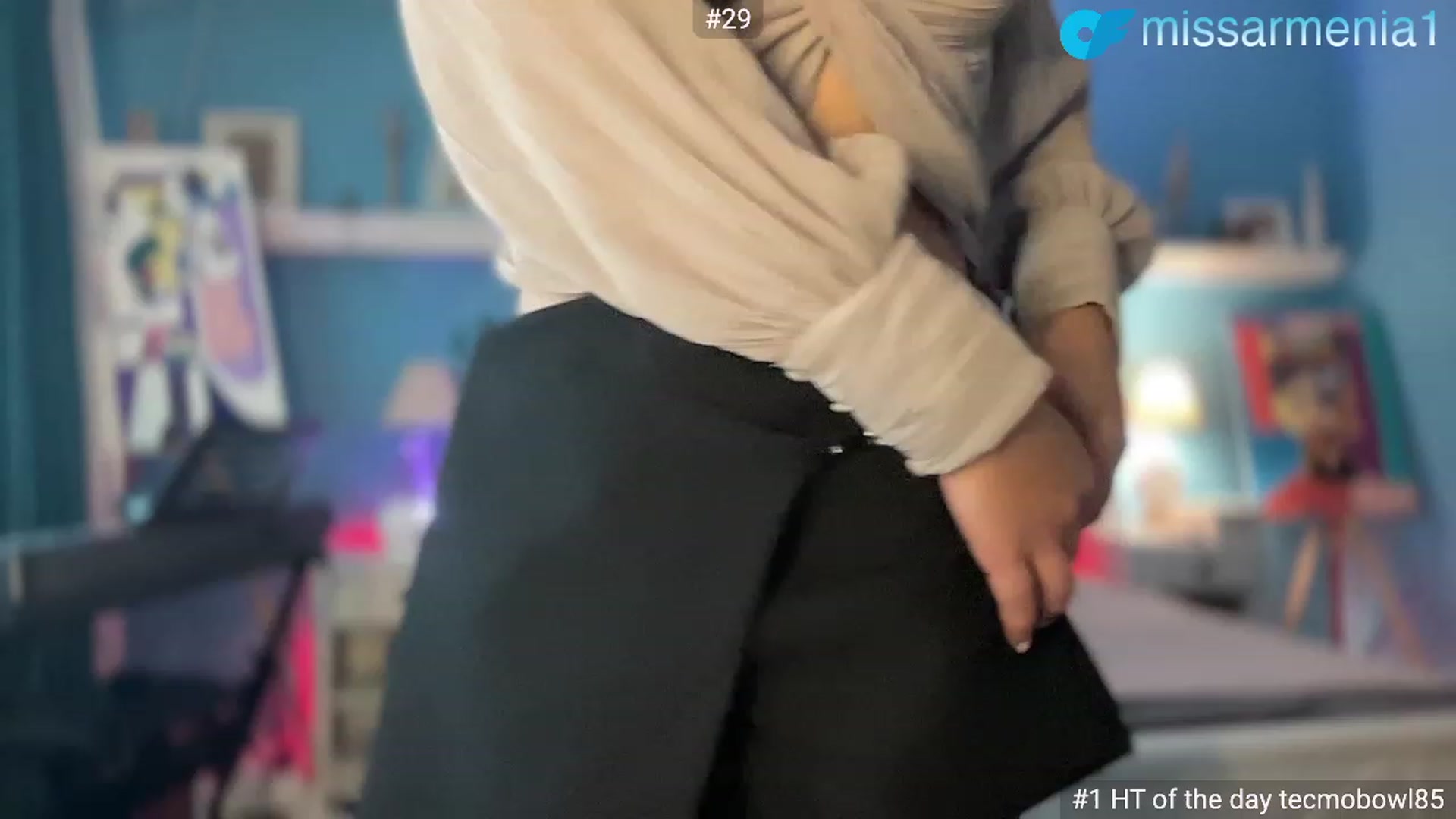 Gallery image thumbnail from MissArmenia's myfreecams stream on, 11/06/2023, 15:04 image 5 of 20