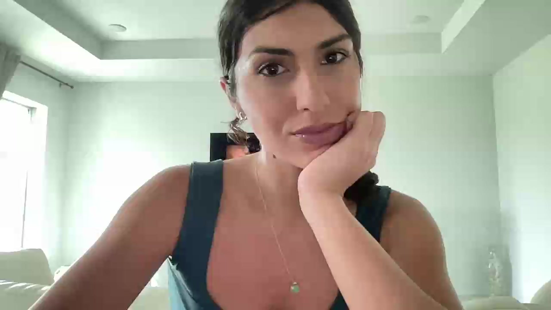 Gallery image thumbnail from MissArmenia's myfreecams stream on, 08/01/2026, 21:35 image 1 of 20