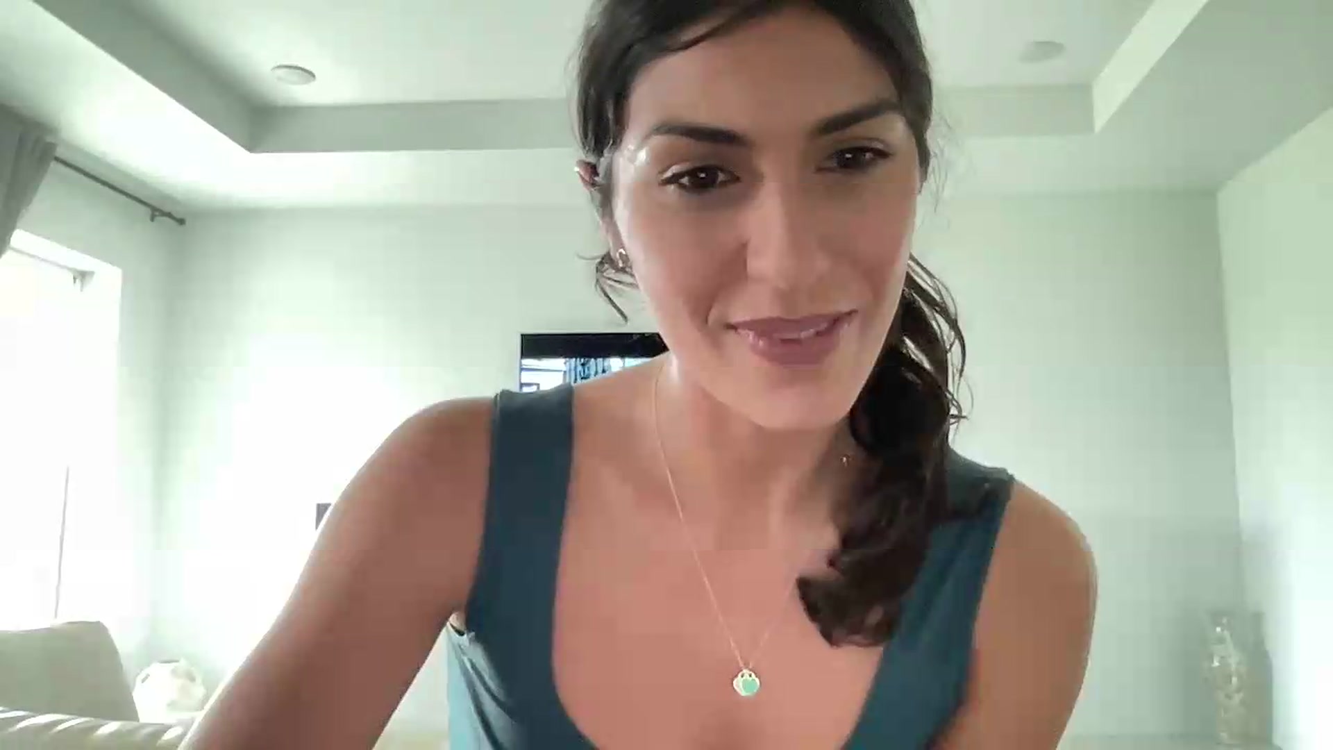 Gallery image thumbnail from MissArmenia's myfreecams stream on, 08/01/2026, 21:35 image 12 of 20