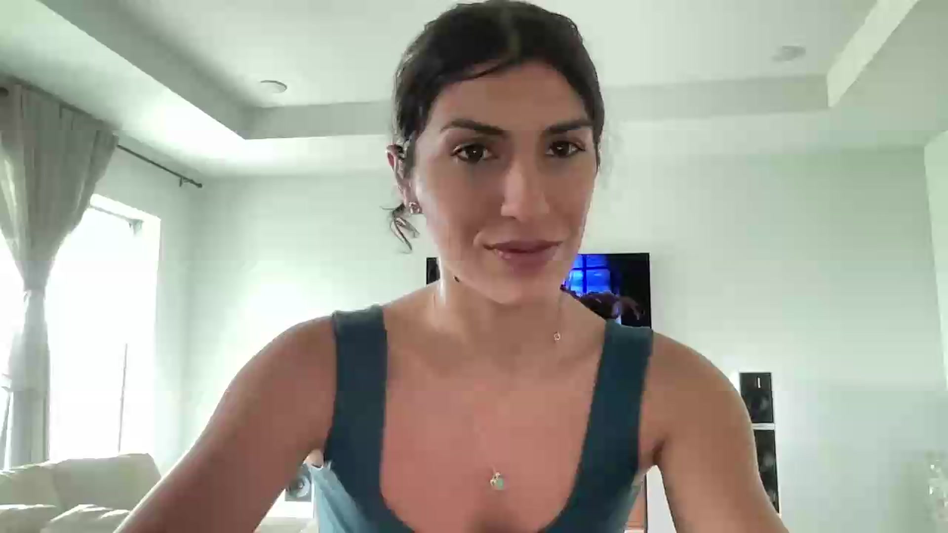 Gallery image thumbnail from MissArmenia's myfreecams stream on, 08/01/2026, 21:35 image 7 of 20