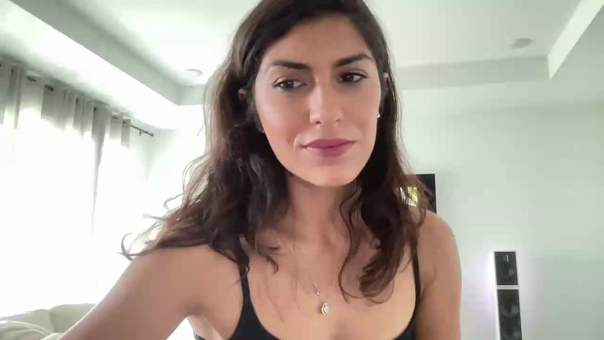 Gallery image thumbnail from MissArmenia's myfreecams stream on, 08/03/2026, 19:31 image 3 of 20