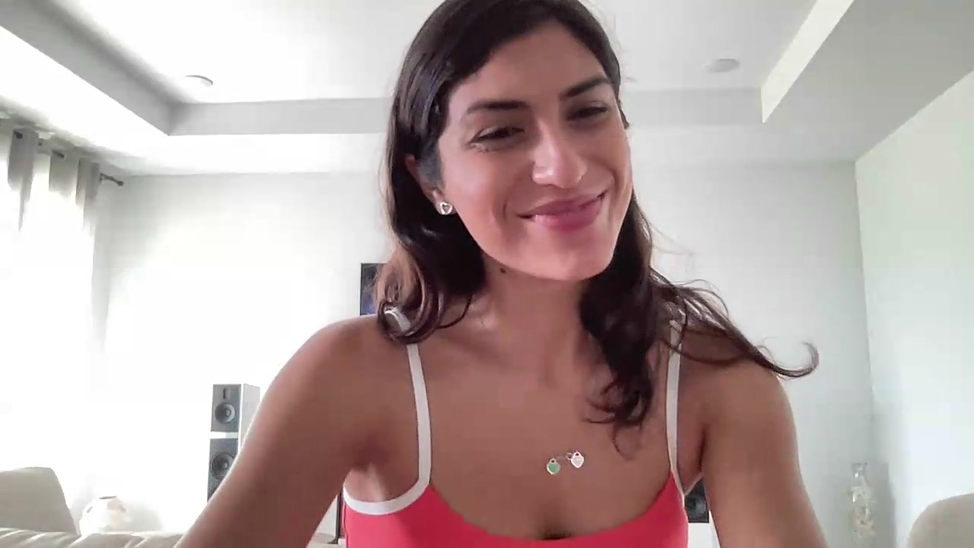 Gallery image thumbnail from MissArmenia's myfreecams stream on, 08/04/2026, 20:31 image 6 of 20