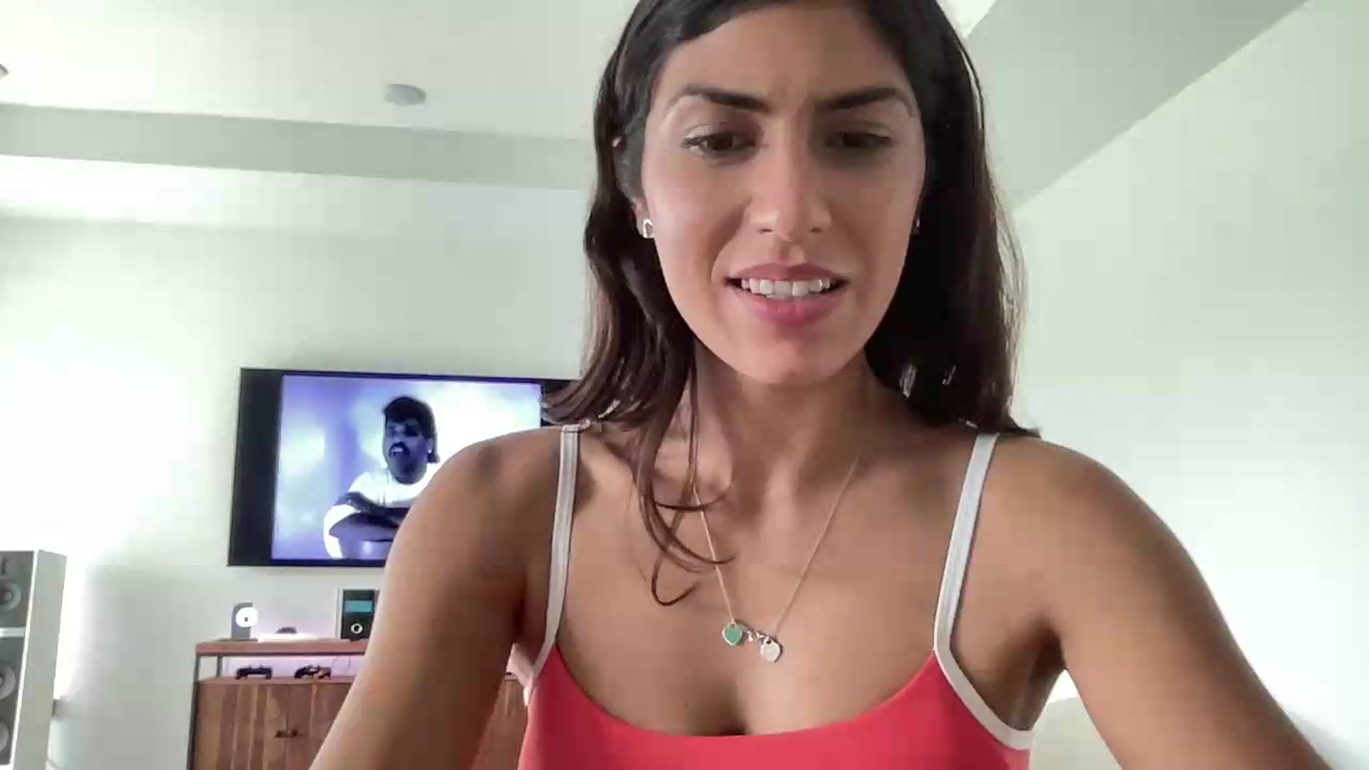 Gallery image thumbnail from MissArmenia's myfreecams stream on, 08/04/2026, 20:31 image 18 of 20