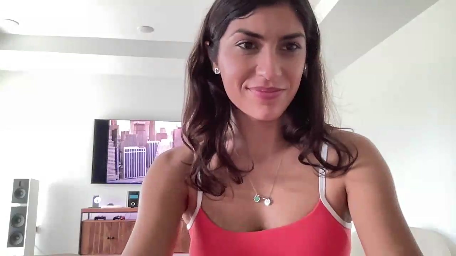 Gallery image thumbnail from MissArmenia's myfreecams stream on, 08/04/2026, 20:31 image 11 of 20