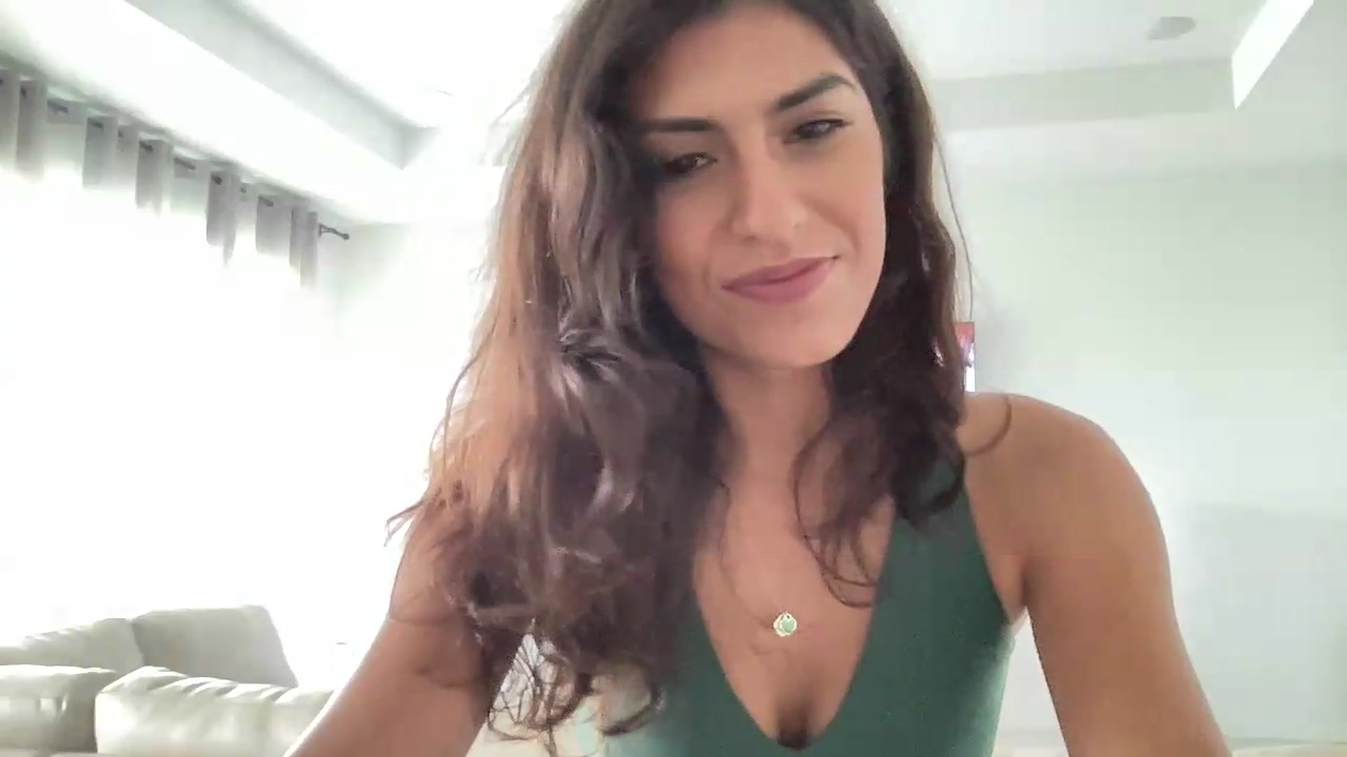 Gallery image thumbnail from MissArmenia's myfreecams stream on, 08/05/2026, 18:03 image 2 of 20