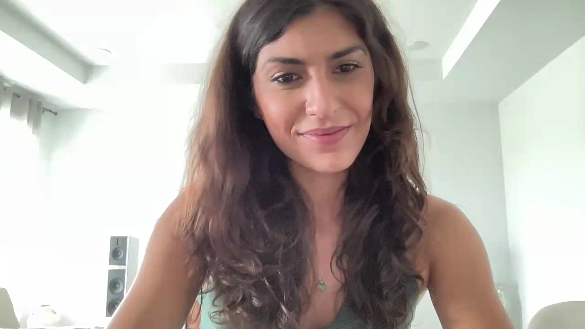 Gallery image thumbnail from MissArmenia's myfreecams stream on, 08/05/2026, 18:56 image 10 of 20