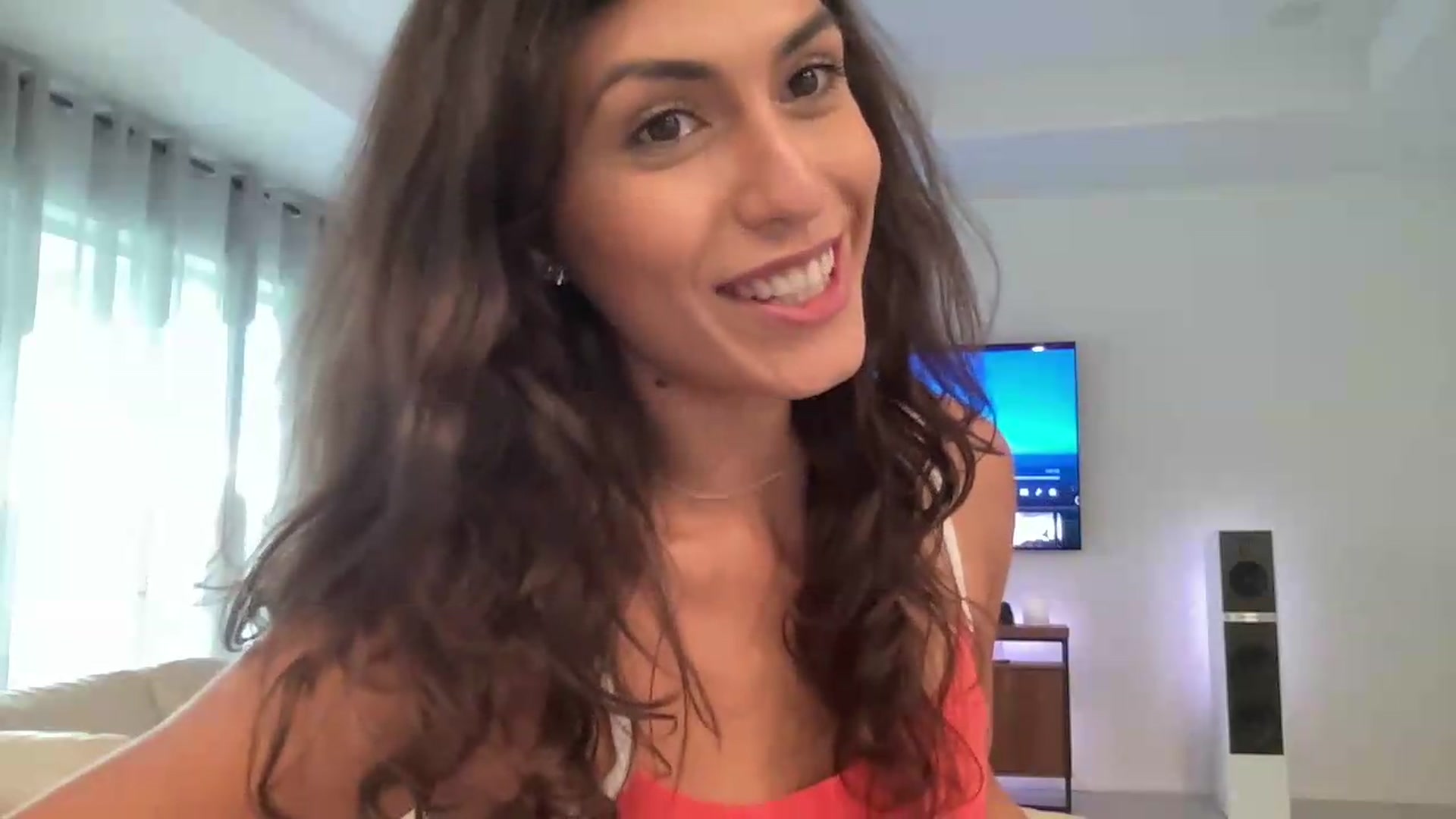 Gallery image thumbnail from MissArmenia's myfreecams stream on, 08/05/2026, 22:04 image 3 of 20