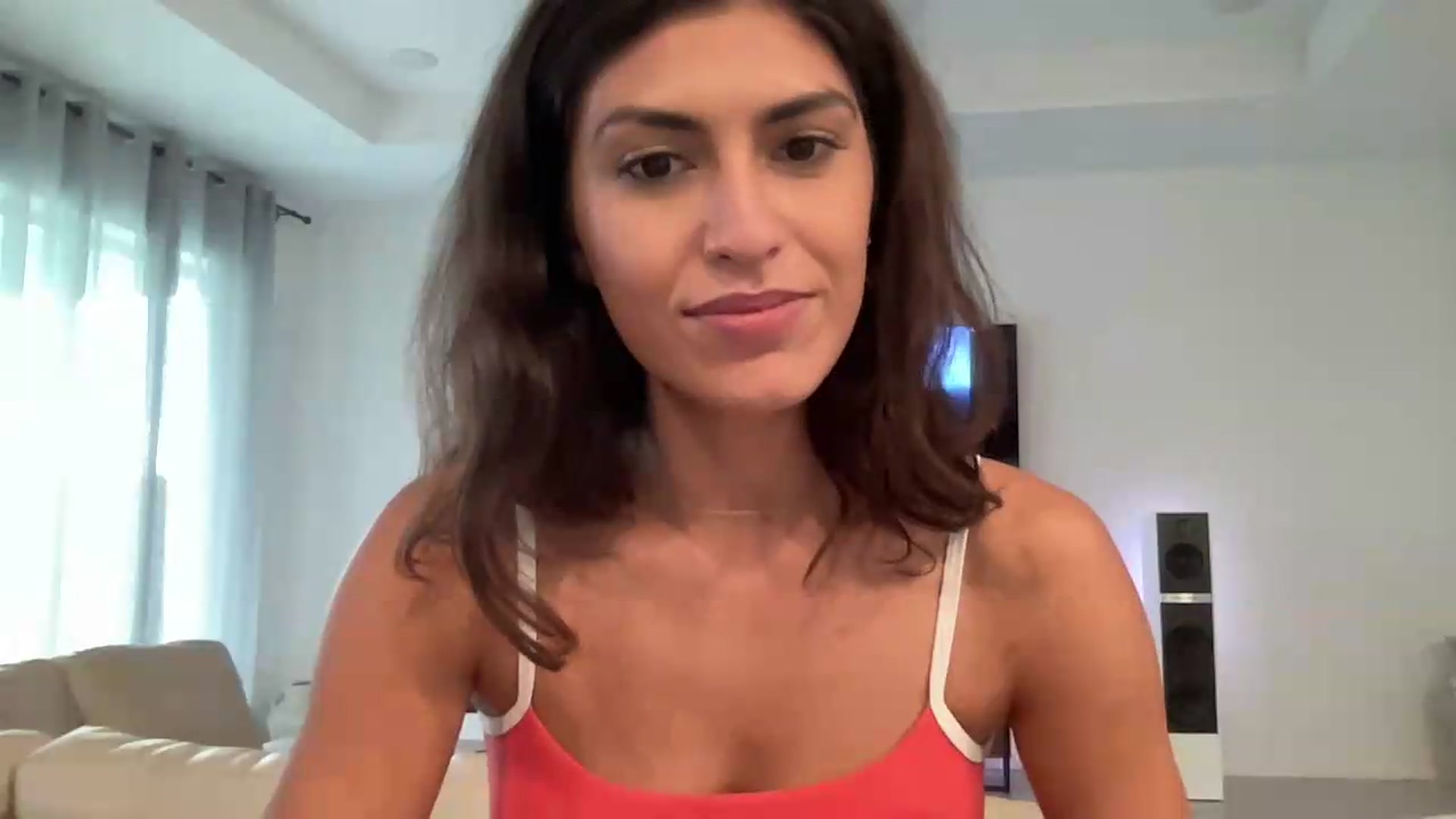 Gallery image thumbnail from MissArmenia's myfreecams stream on, 08/05/2026, 22:04 image 7 of 20