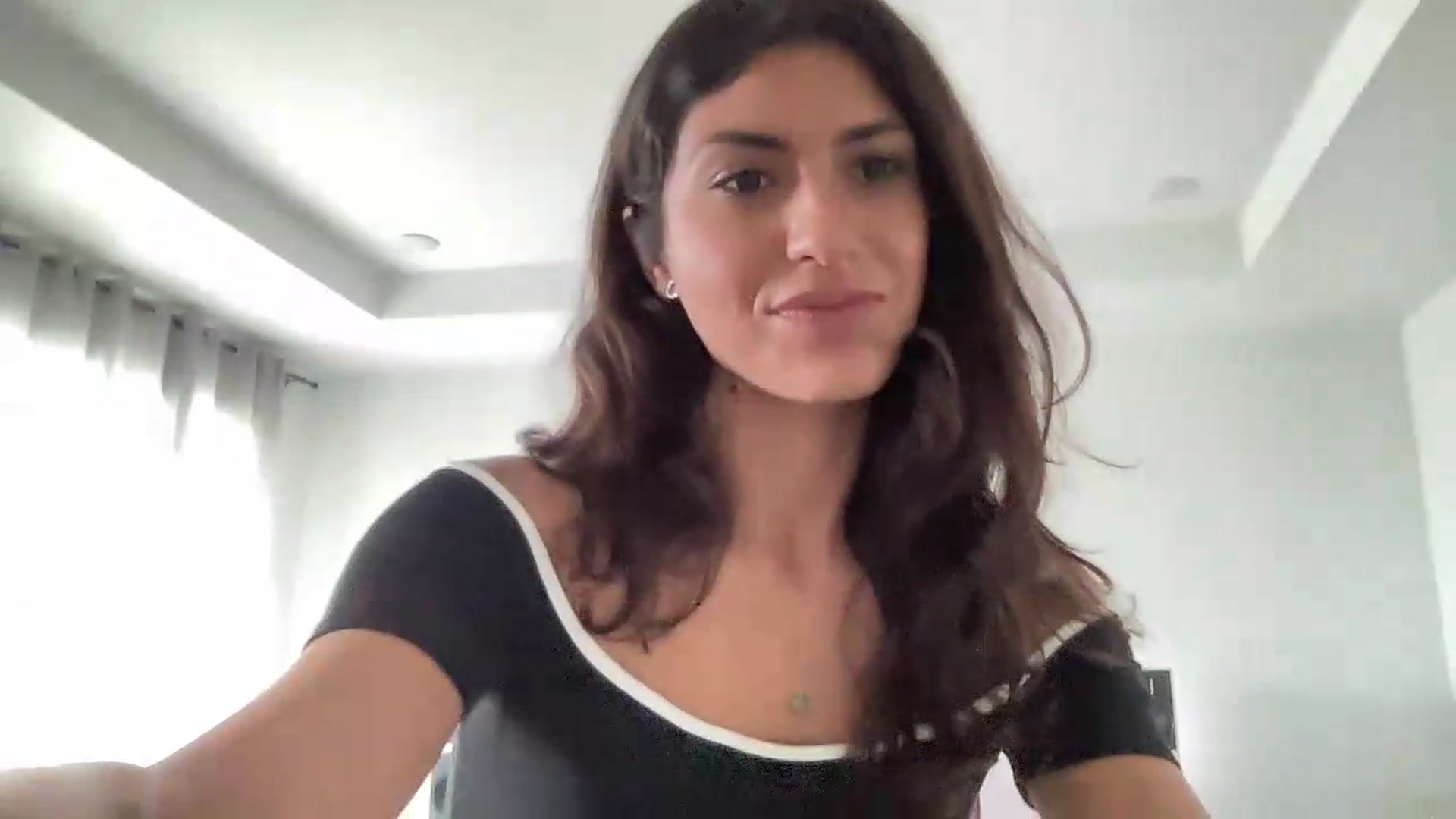 Gallery image thumbnail from MissArmenia's myfreecams stream on, 08/06/2026, 18:06 image 19 of 20