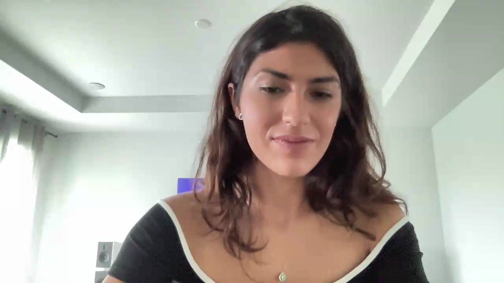Gallery image thumbnail from MissArmenia's myfreecams stream on, 08/06/2026, 18:06 image 11 of 20