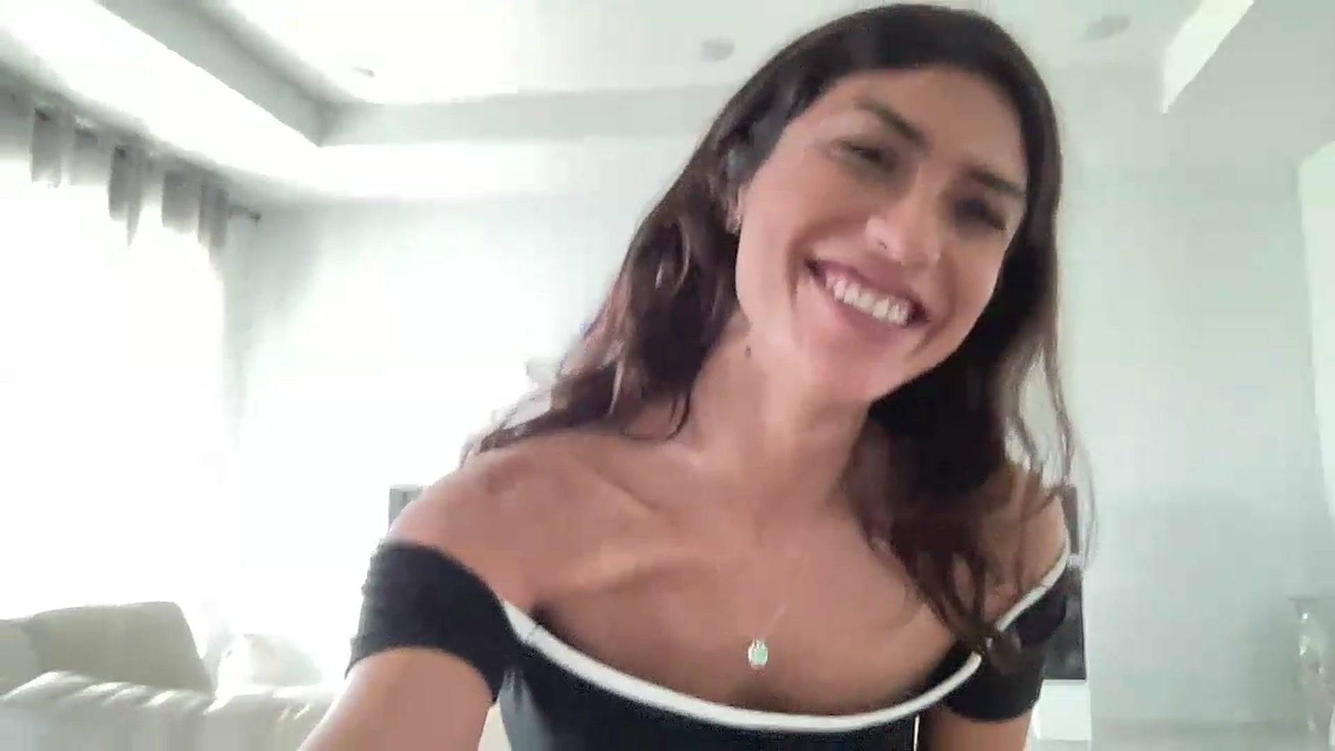Gallery image thumbnail from MissArmenia's myfreecams stream on, 08/06/2026, 19:10 image 3 of 20