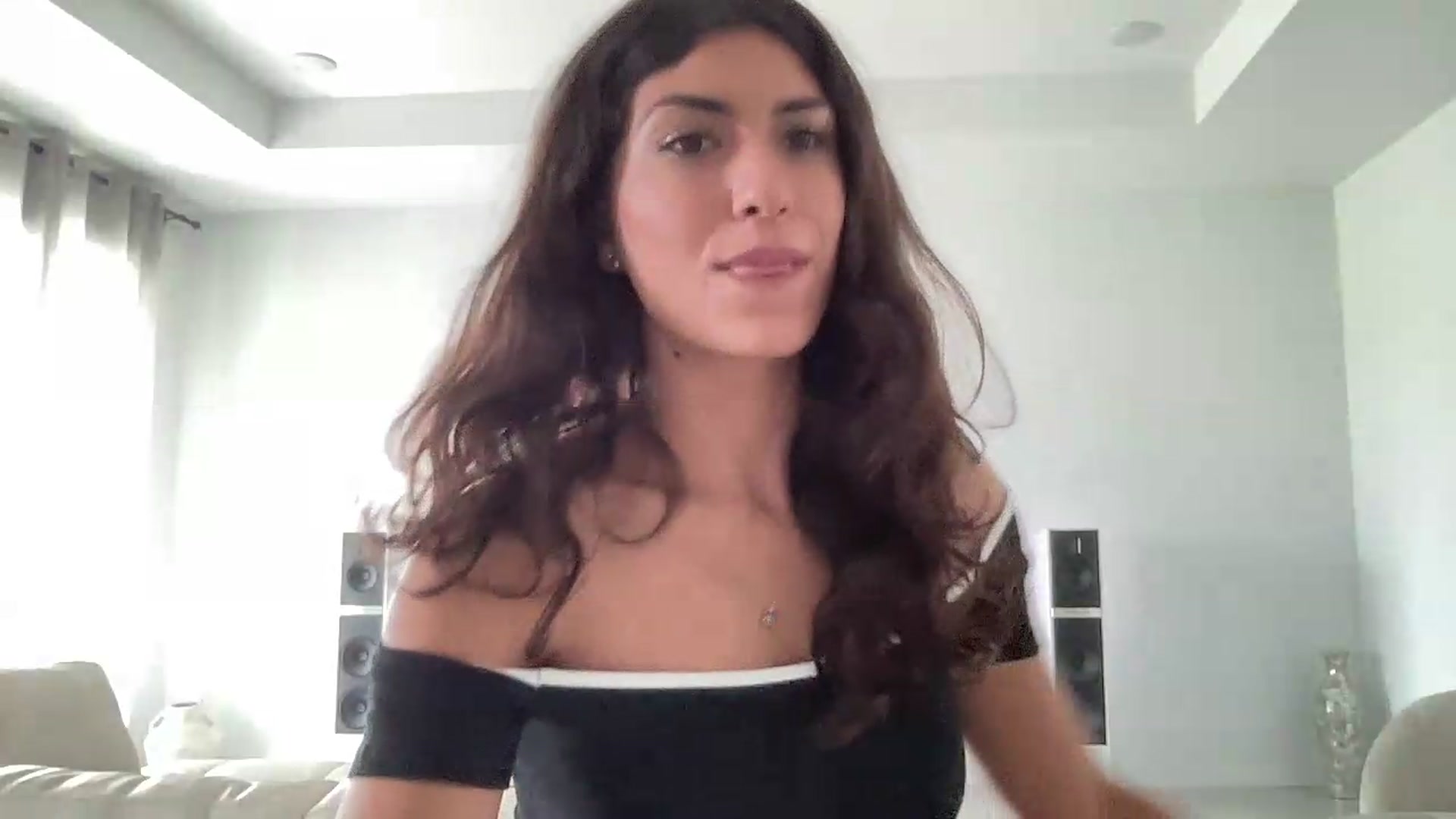 Gallery image thumbnail from MissArmenia's myfreecams stream on, 08/06/2026, 19:10 image 6 of 20