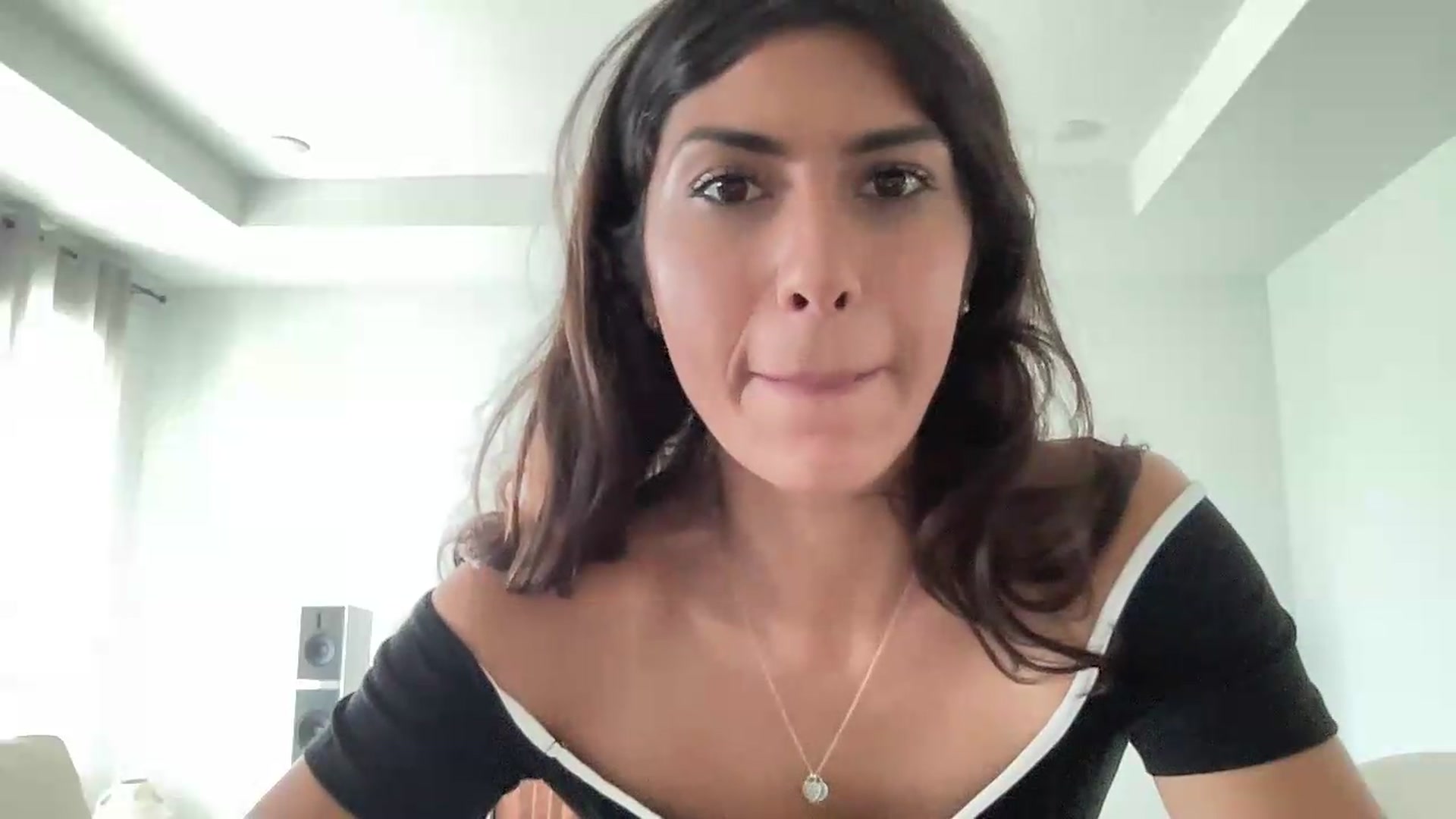 Gallery image thumbnail from MissArmenia's myfreecams stream on, 08/06/2026, 19:10 image 11 of 20