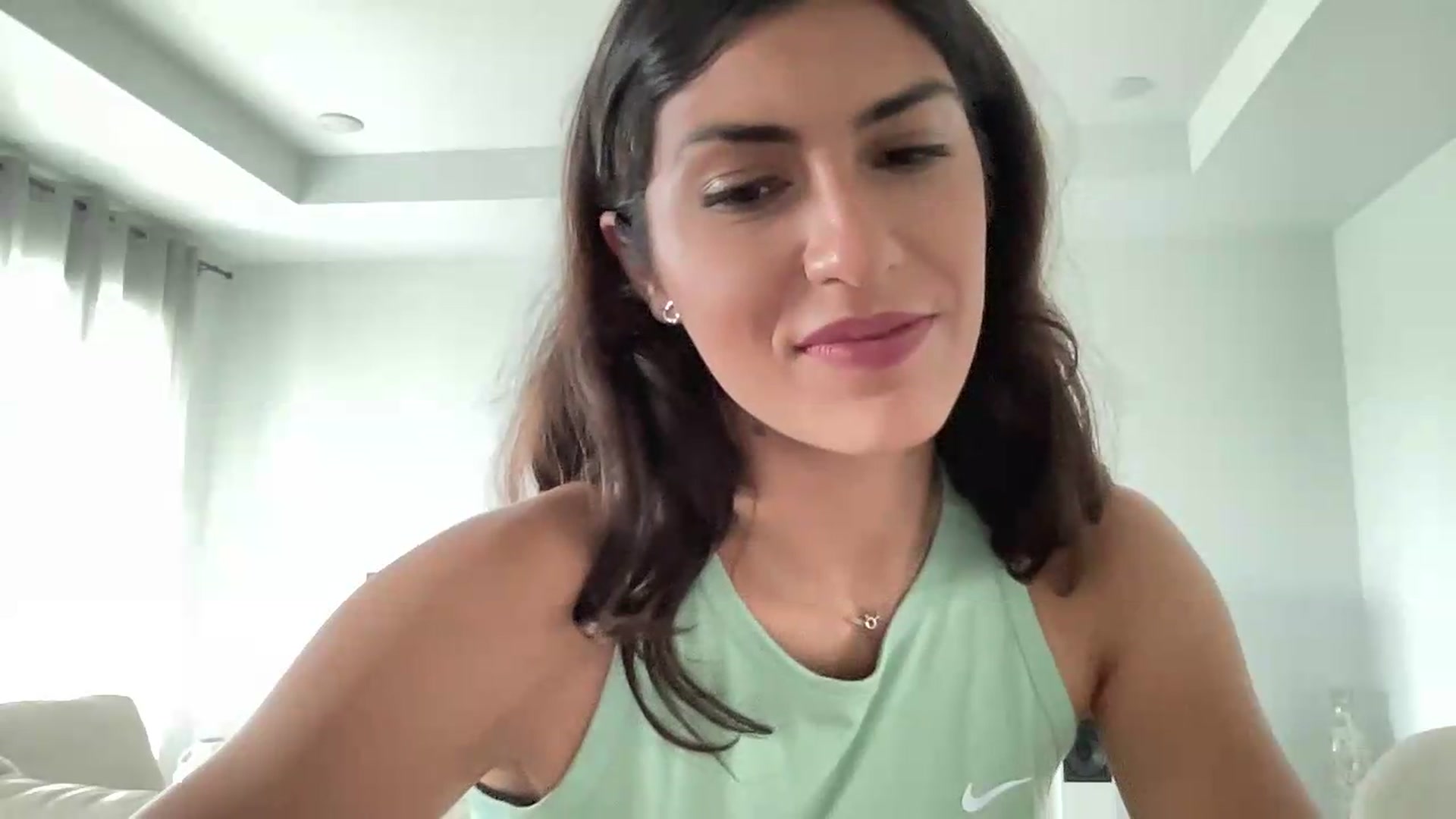 Gallery image thumbnail from MissArmenia's myfreecams stream on, 08/07/2026, 17:45 image 11 of 20