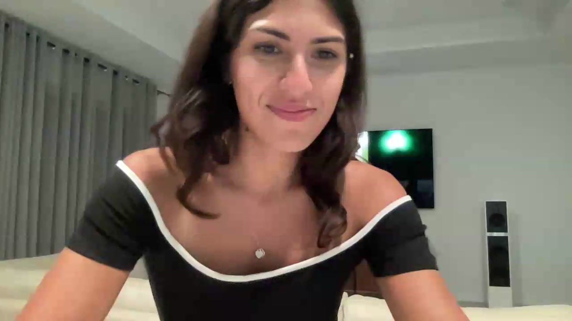 Gallery image thumbnail from MissArmenia's myfreecams stream on, 08/11/2026, 03:29 image 9 of 20