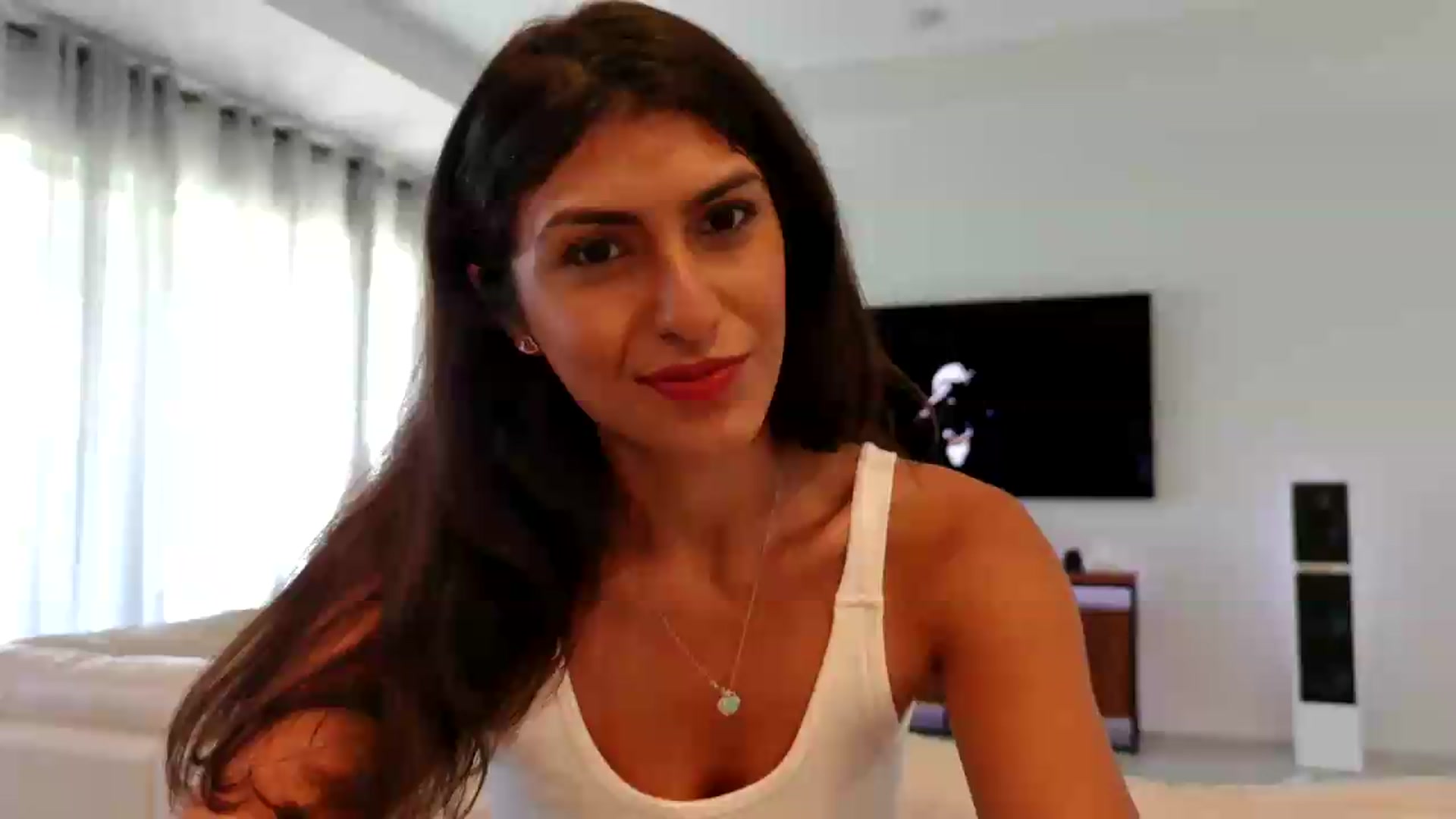 Gallery image thumbnail from MissArmenia's myfreecams stream on, 08/12/2026, 20:33 image 1 of 20