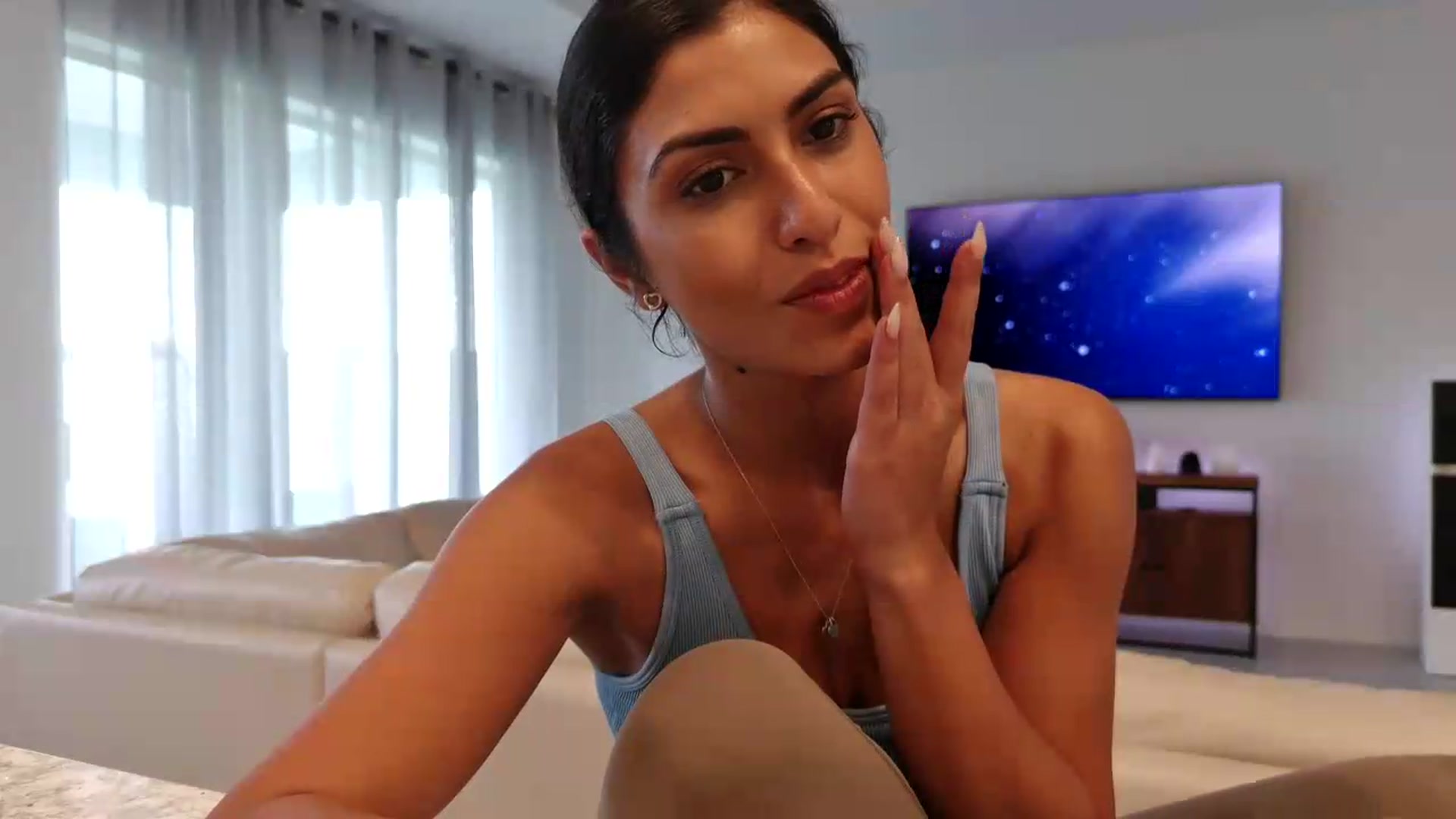 Gallery image thumbnail from MissArmenia's myfreecams stream on, 08/13/2026, 23:01 image 7 of 20