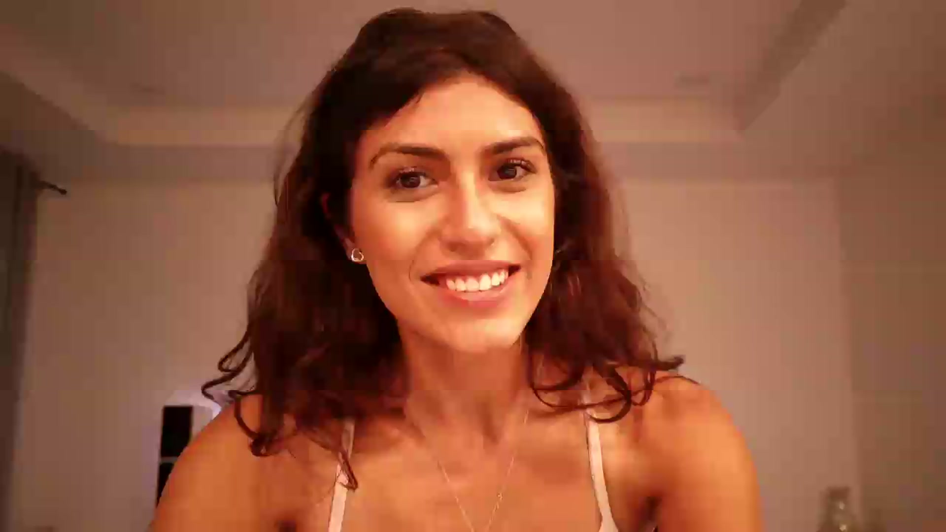 Gallery image thumbnail from MissArmenia's myfreecams stream on, 08/14/2026, 23:46 image 9 of 20