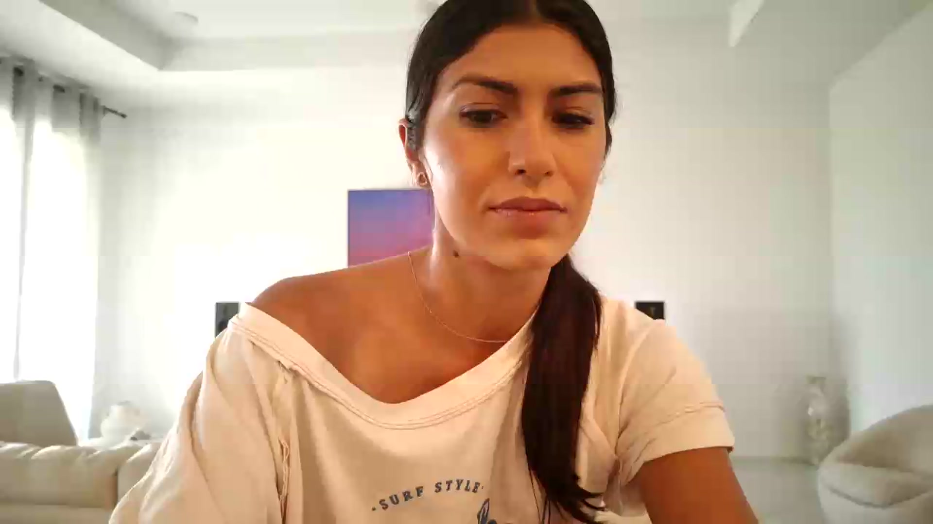 Gallery image thumbnail from MissArmenia's myfreecams stream on, 08/17/2026, 16:04 image 1 of 20