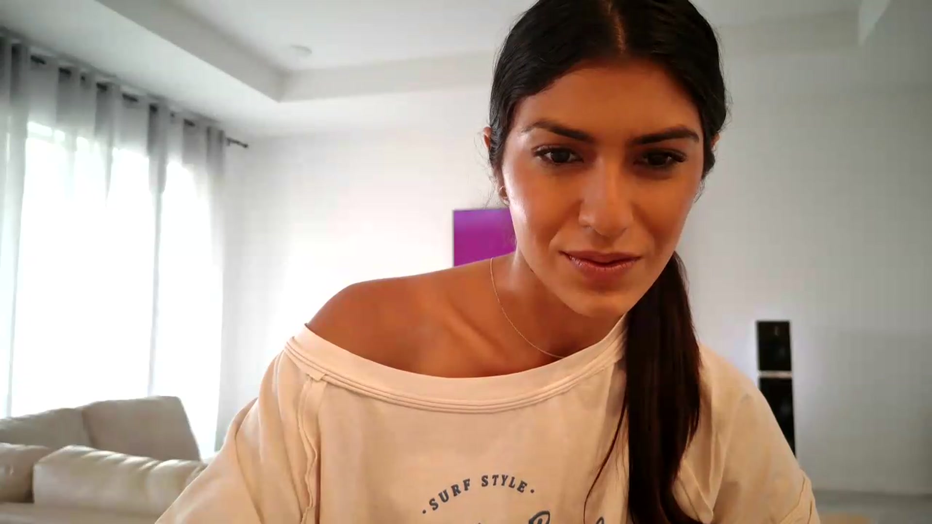 Gallery image thumbnail from MissArmenia's myfreecams stream on, 08/17/2026, 16:04 image 11 of 20