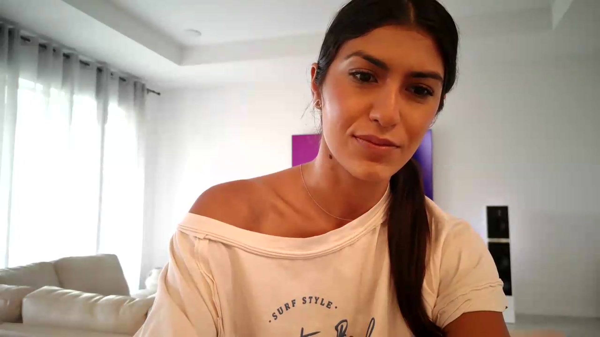 Gallery image thumbnail from MissArmenia's myfreecams stream on, 08/17/2026, 16:04 image 10 of 20