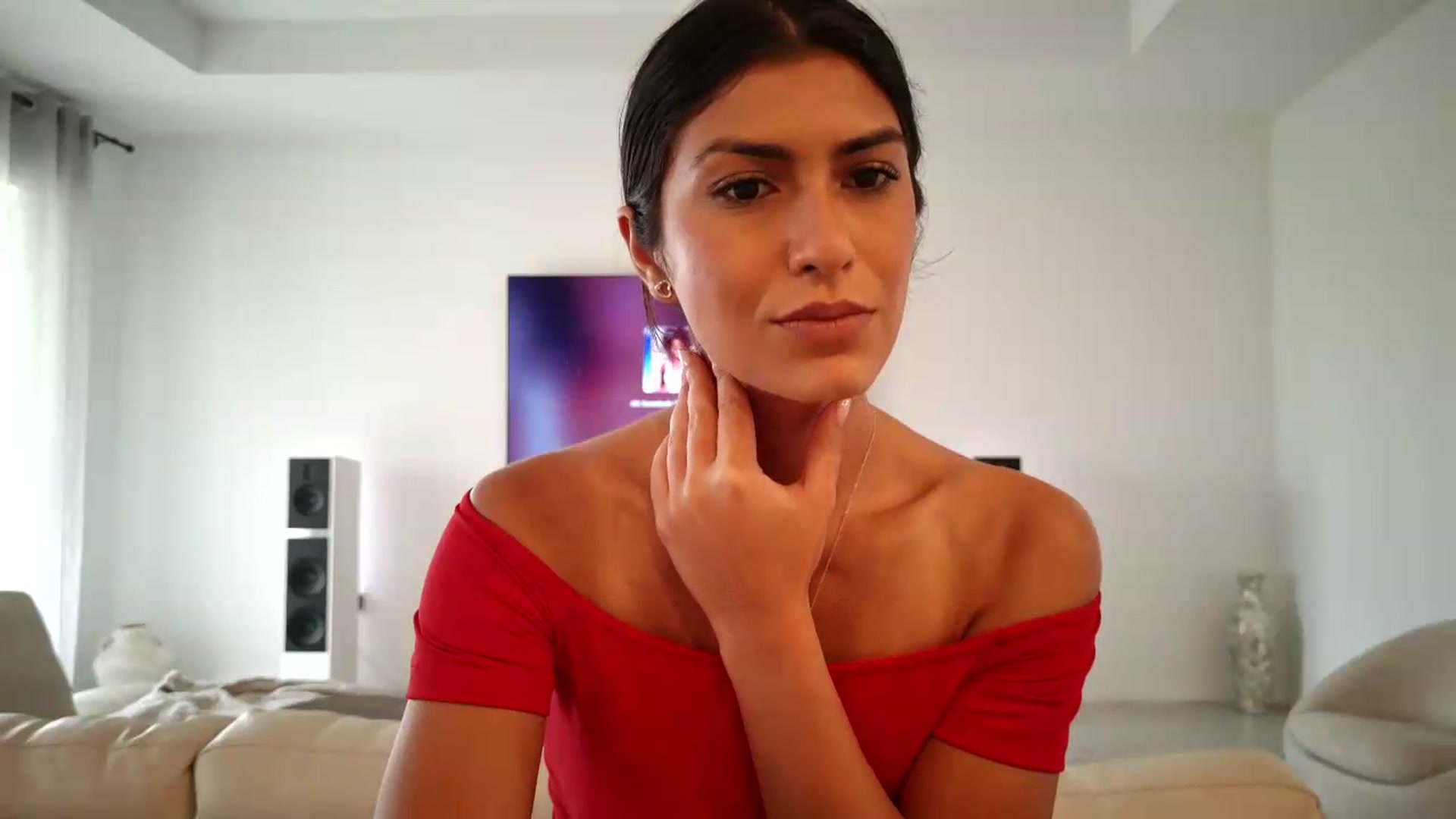 Gallery image thumbnail from MissArmenia's myfreecams stream on, 08/17/2026, 17:40 image 18 of 20