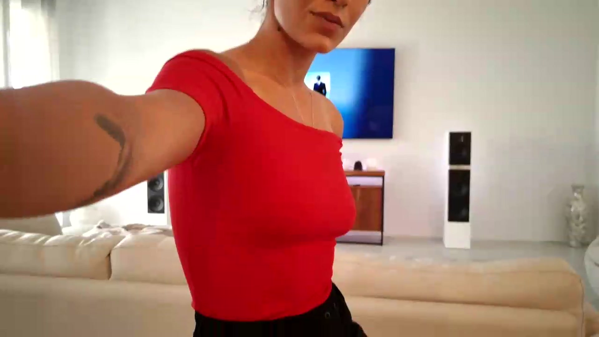Gallery image thumbnail from MissArmenia's myfreecams stream on, 08/17/2026, 17:40 image 4 of 20
