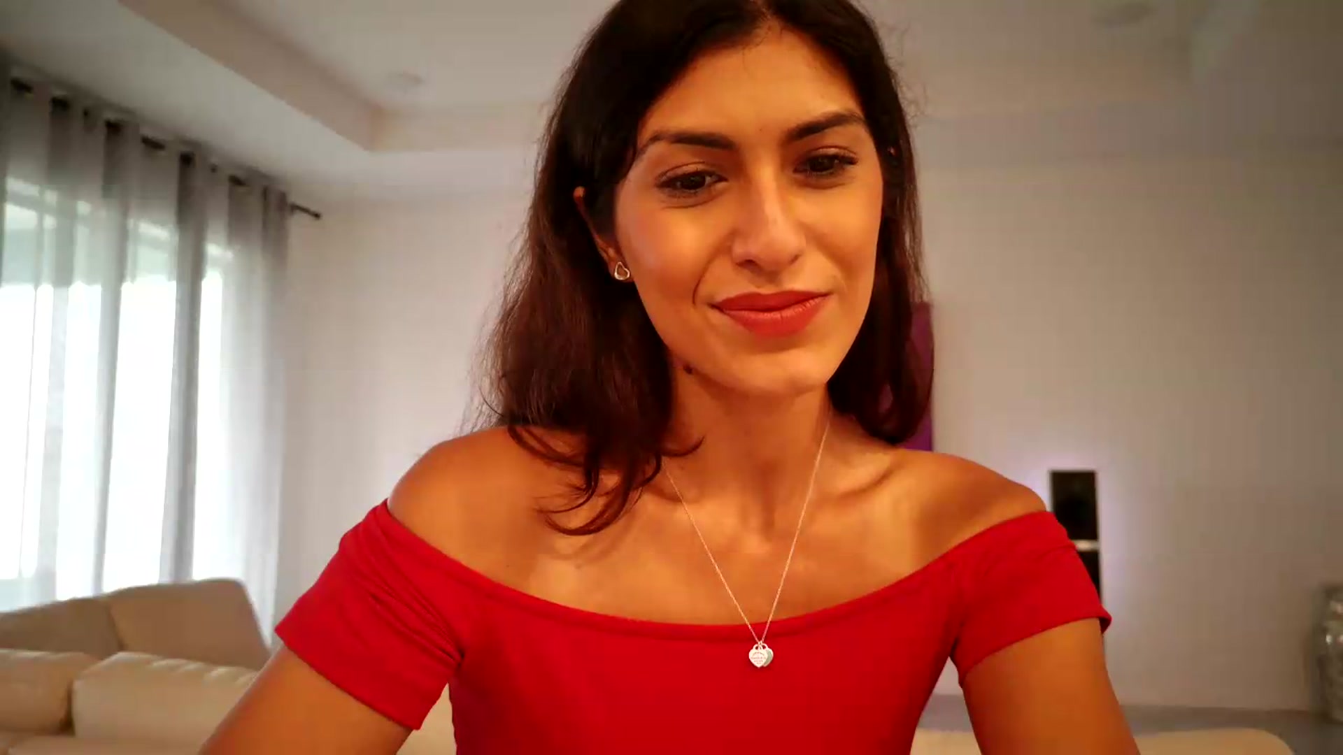 Gallery image thumbnail from MissArmenia's myfreecams stream on, 08/17/2026, 18:28 image 8 of 20